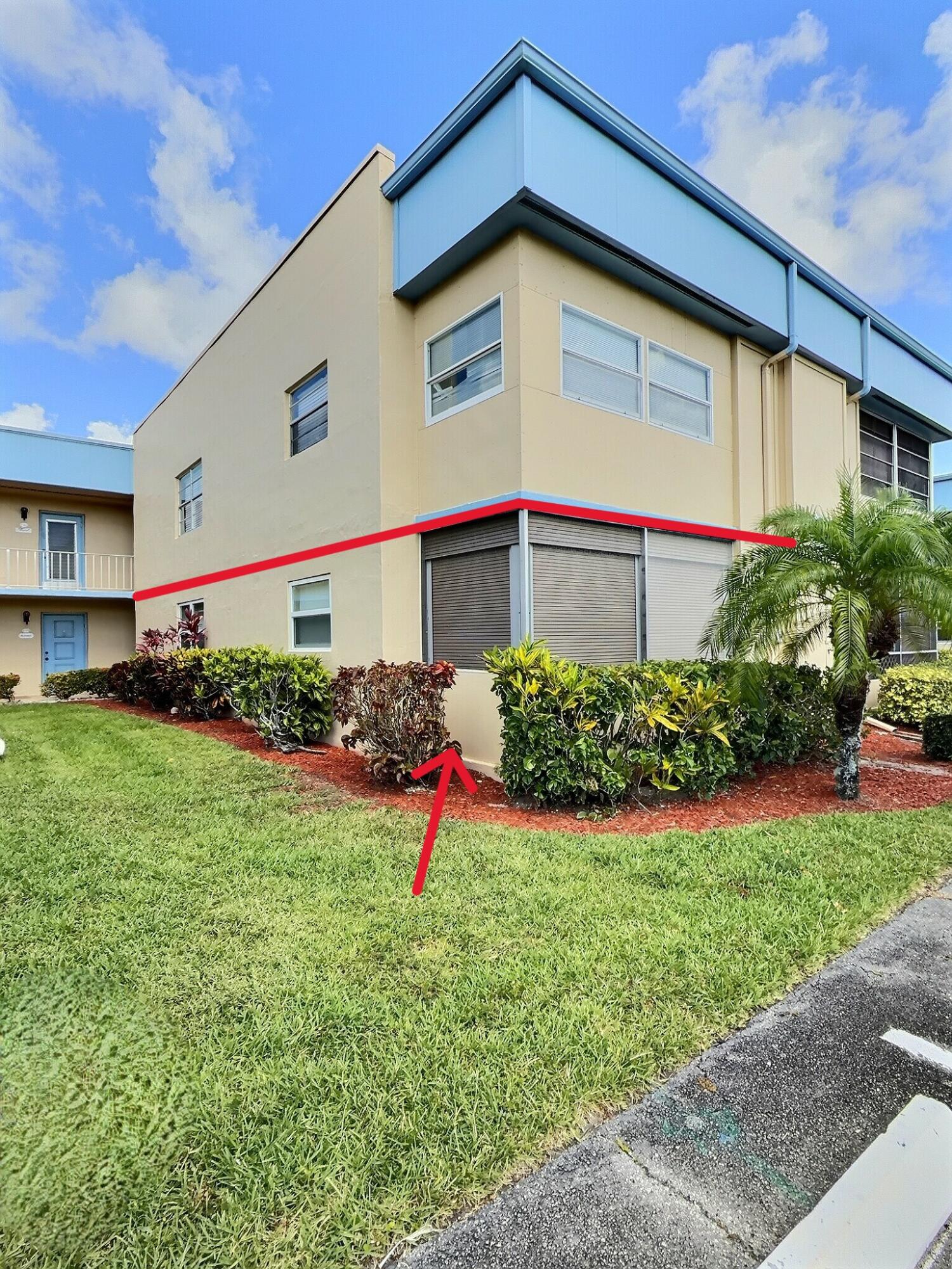 199 E Burgundy E — photo