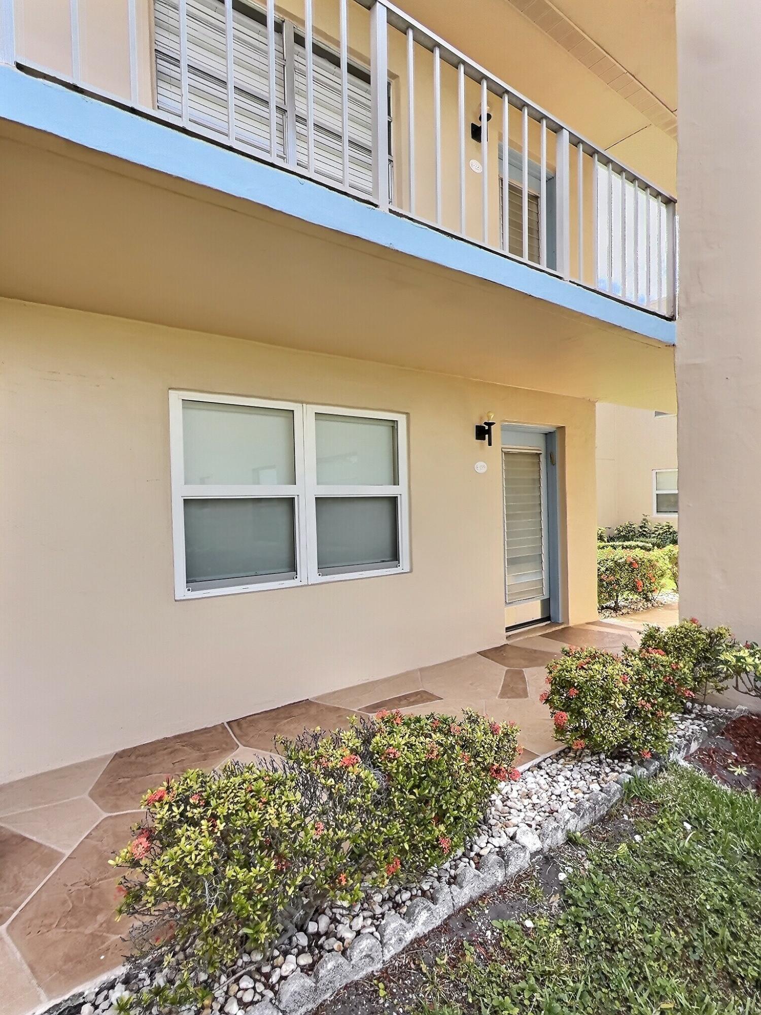 199 E Burgundy E, Delray Beach, FL 33484 — photo 3