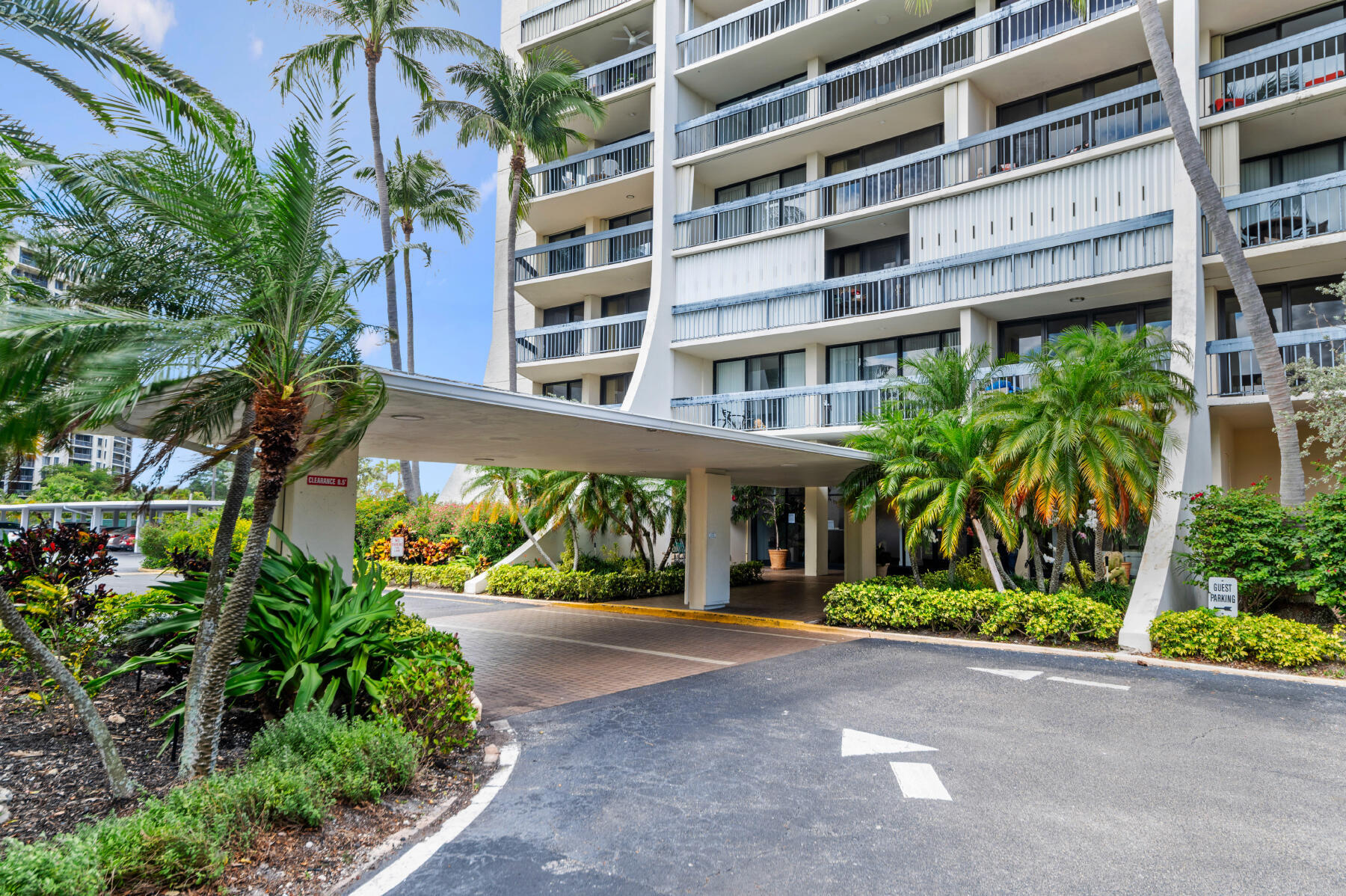 2400 Presidential Way 1006 — photo