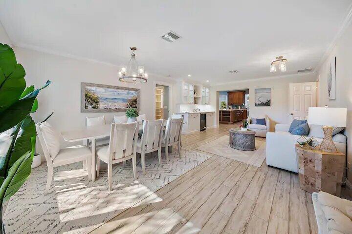 500 Sunrise Way — photo