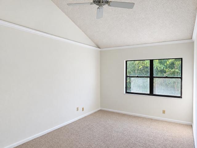800 Andrews Avenue Unit 4 — photo