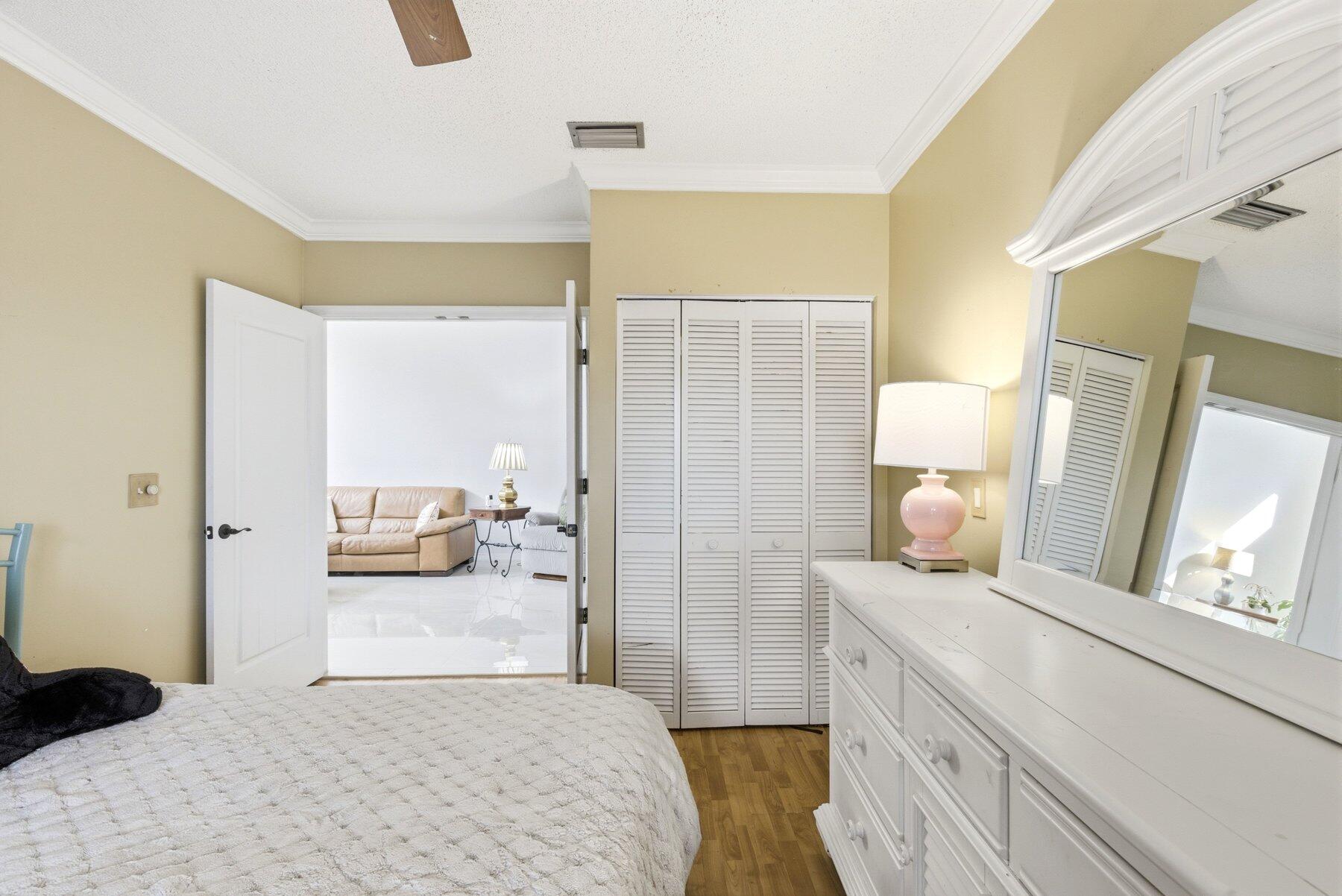 6670 Canary Palm Circle — photo
