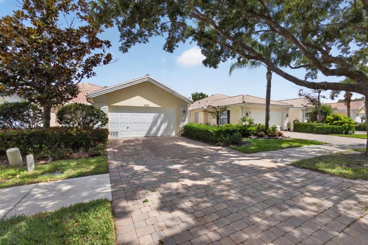 8522 SE Retreat Drive — photo