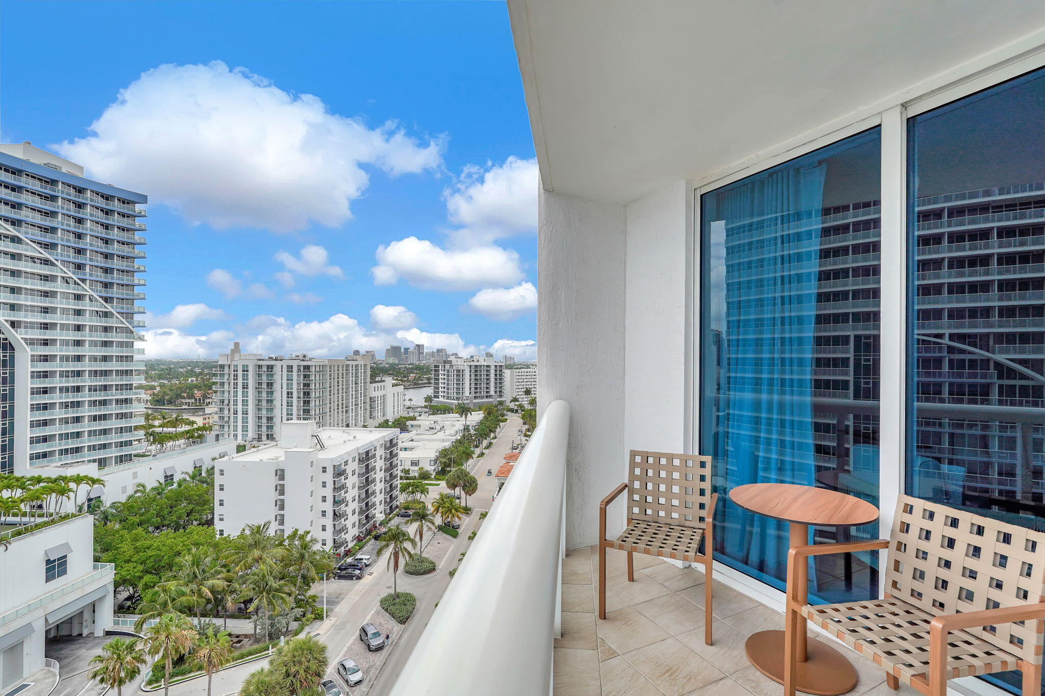 505 N Fort Lauderdale Beach Boulevard 1403 — photo