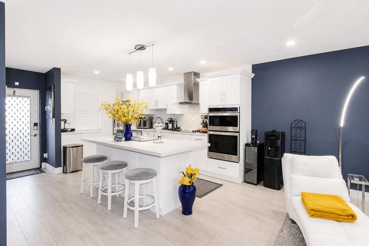 7787 Golf Cir Drive 301 — photo