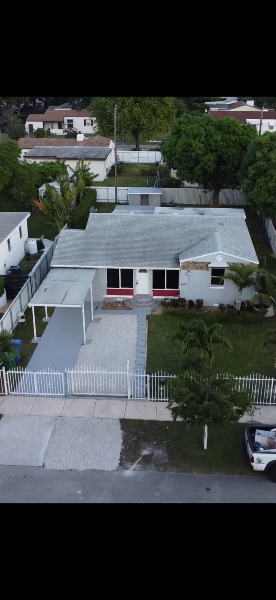 4315 NW 11th Court — photo