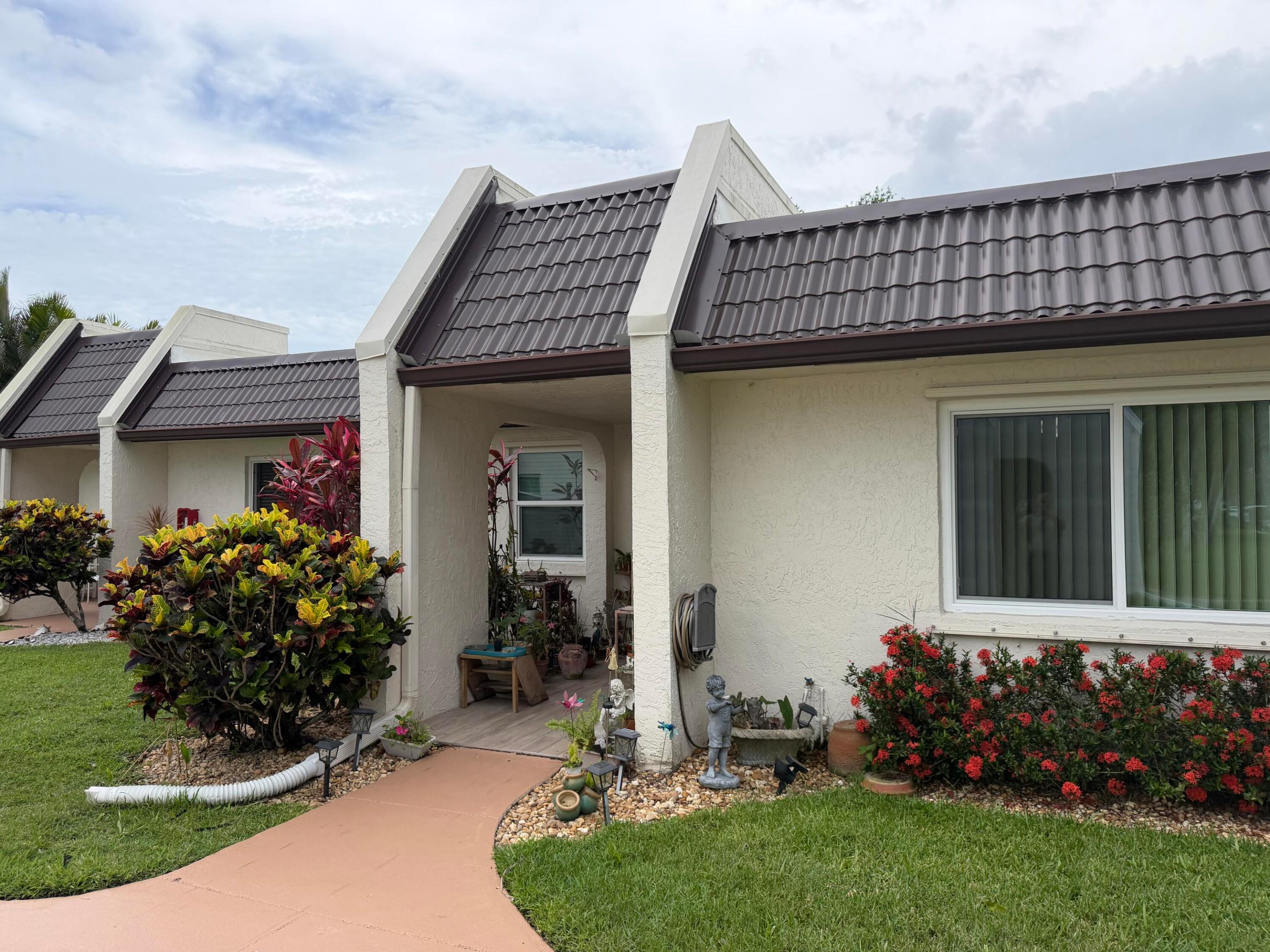 212 Lake Susan Lane — photo