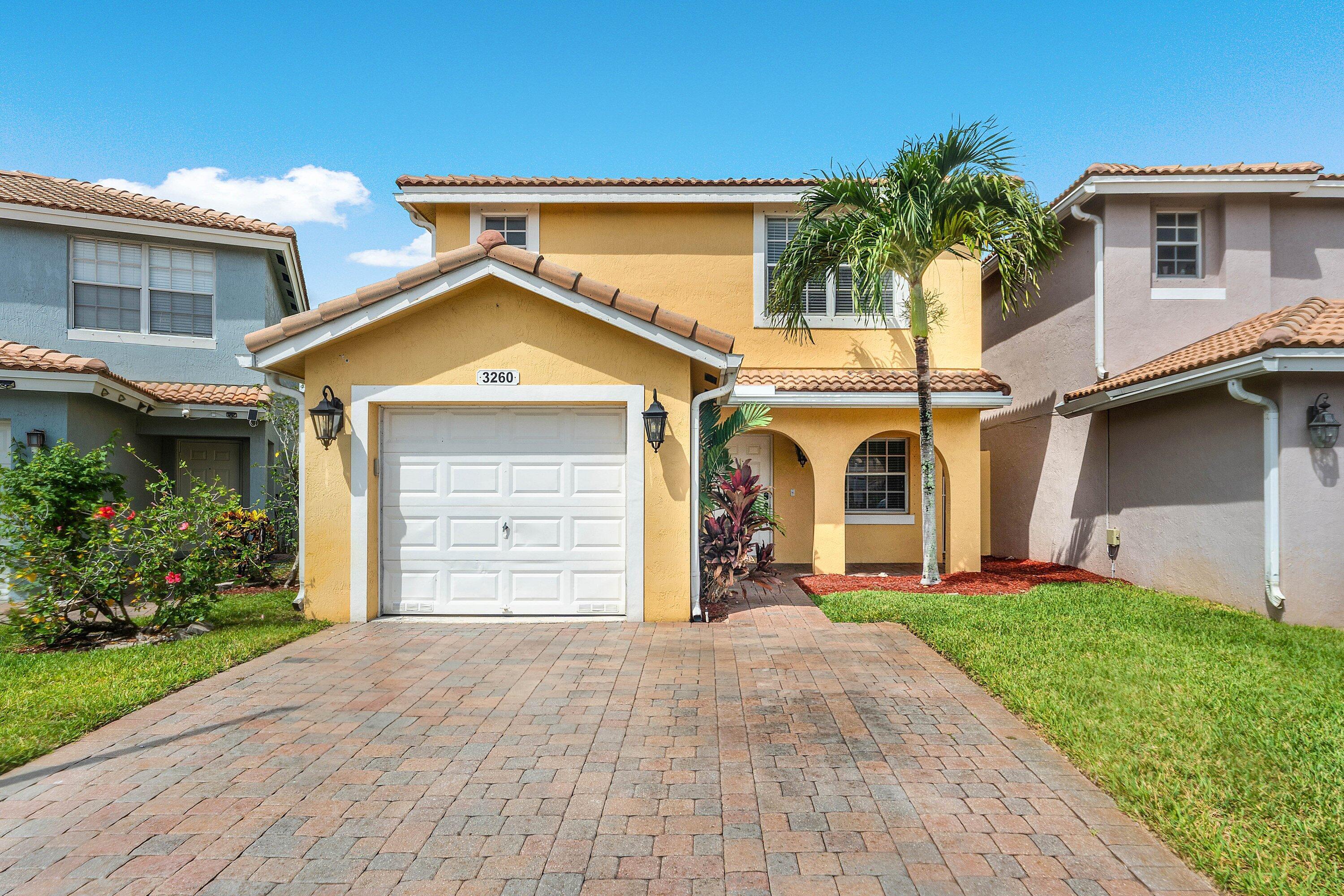 3260 Commodore Court — photo