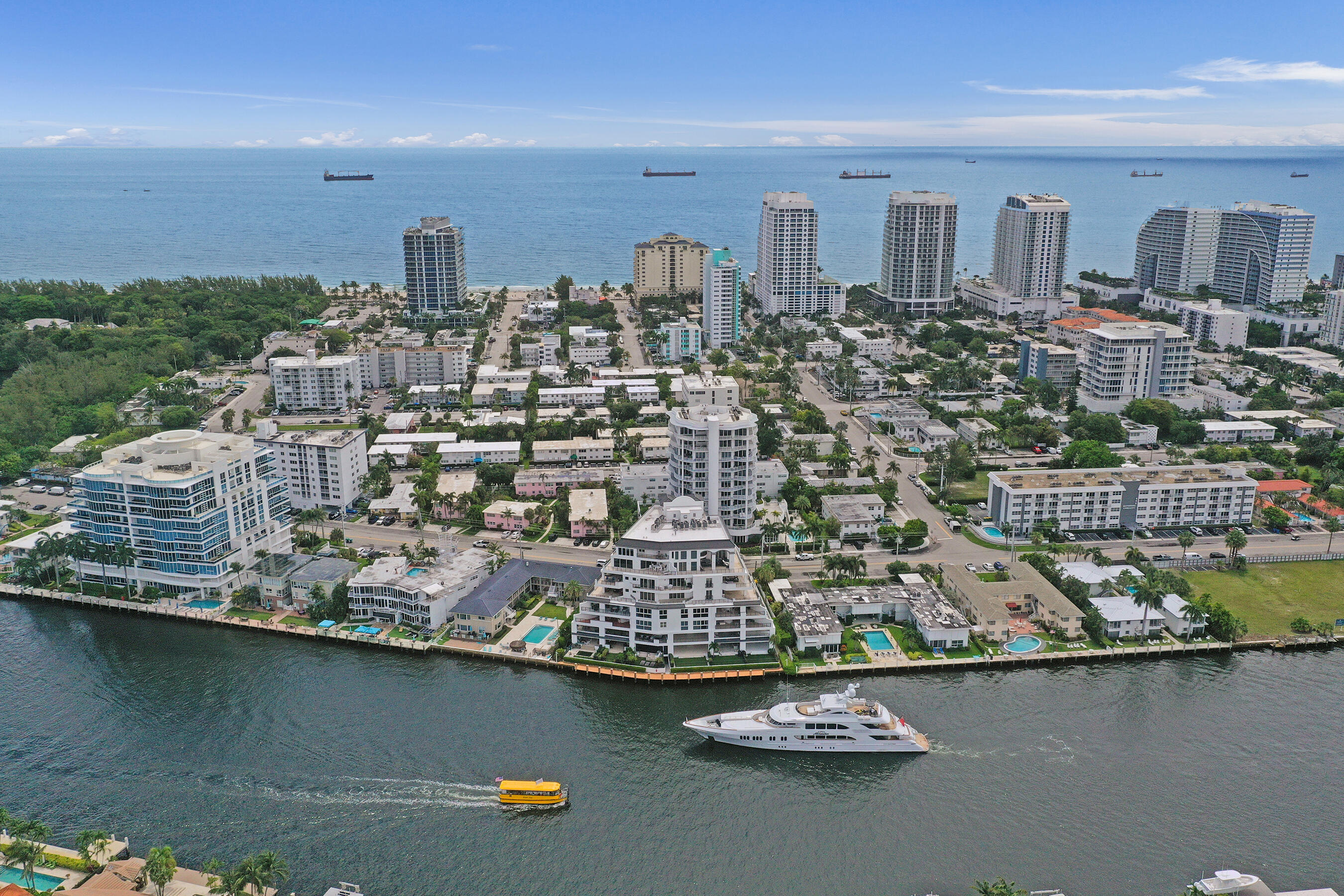 615 Bayshore Drive 402 — photo