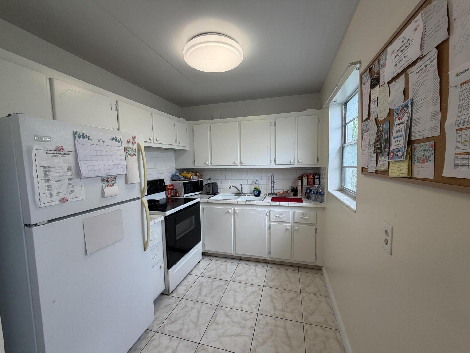 229 E Durham E 229 — photo