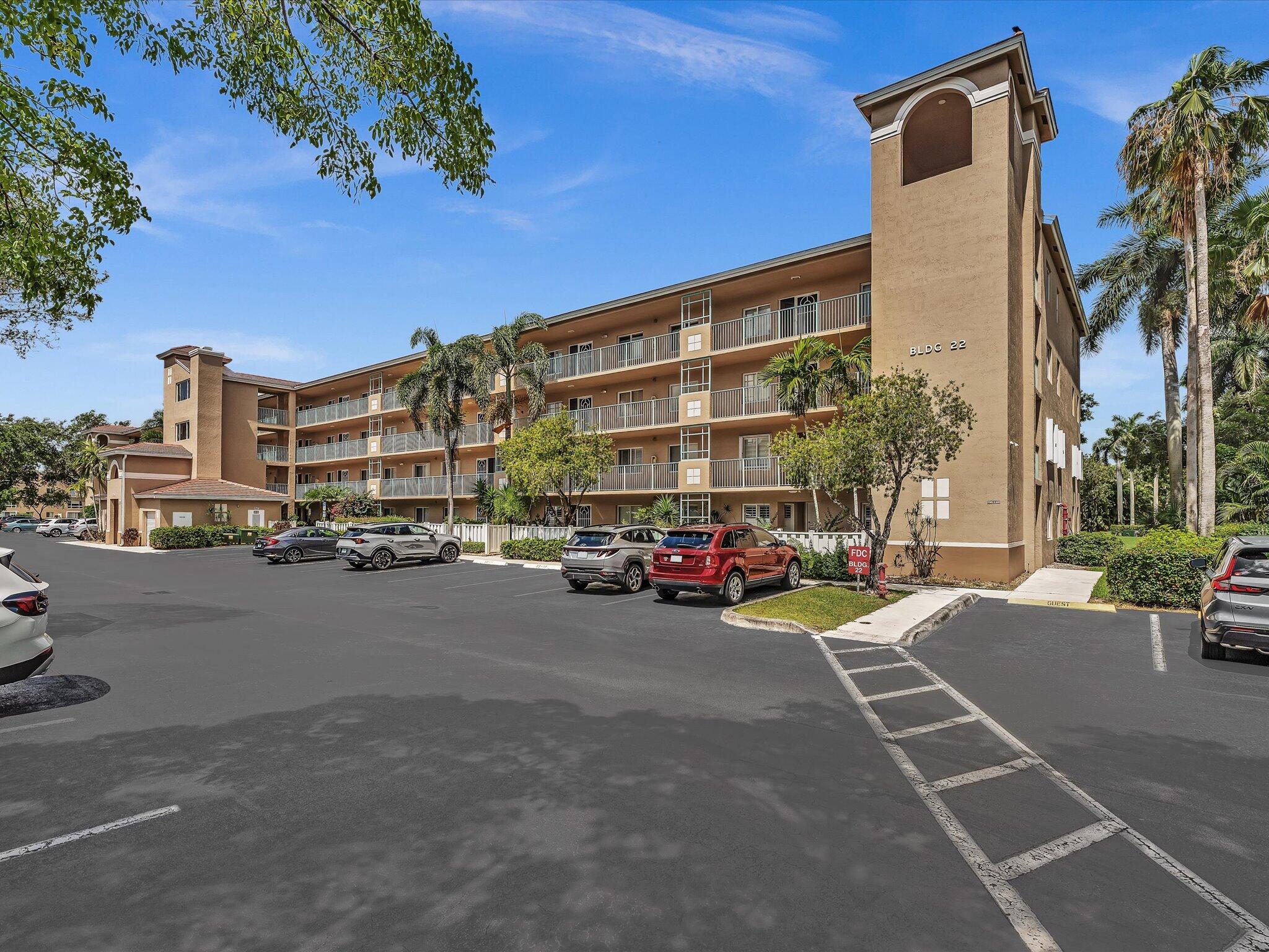 12511 Imperial Isle Drive 402 — photo