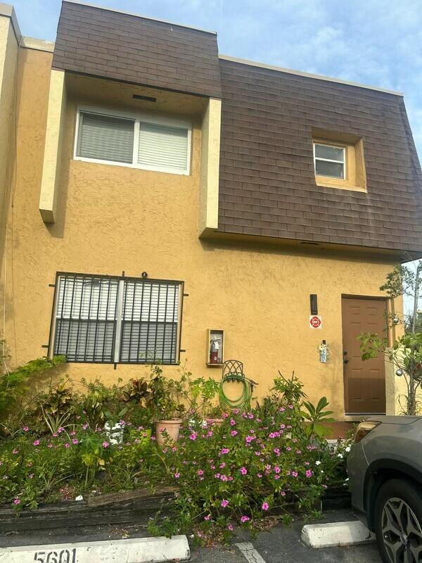 5601 Blueberry Court 157 — photo