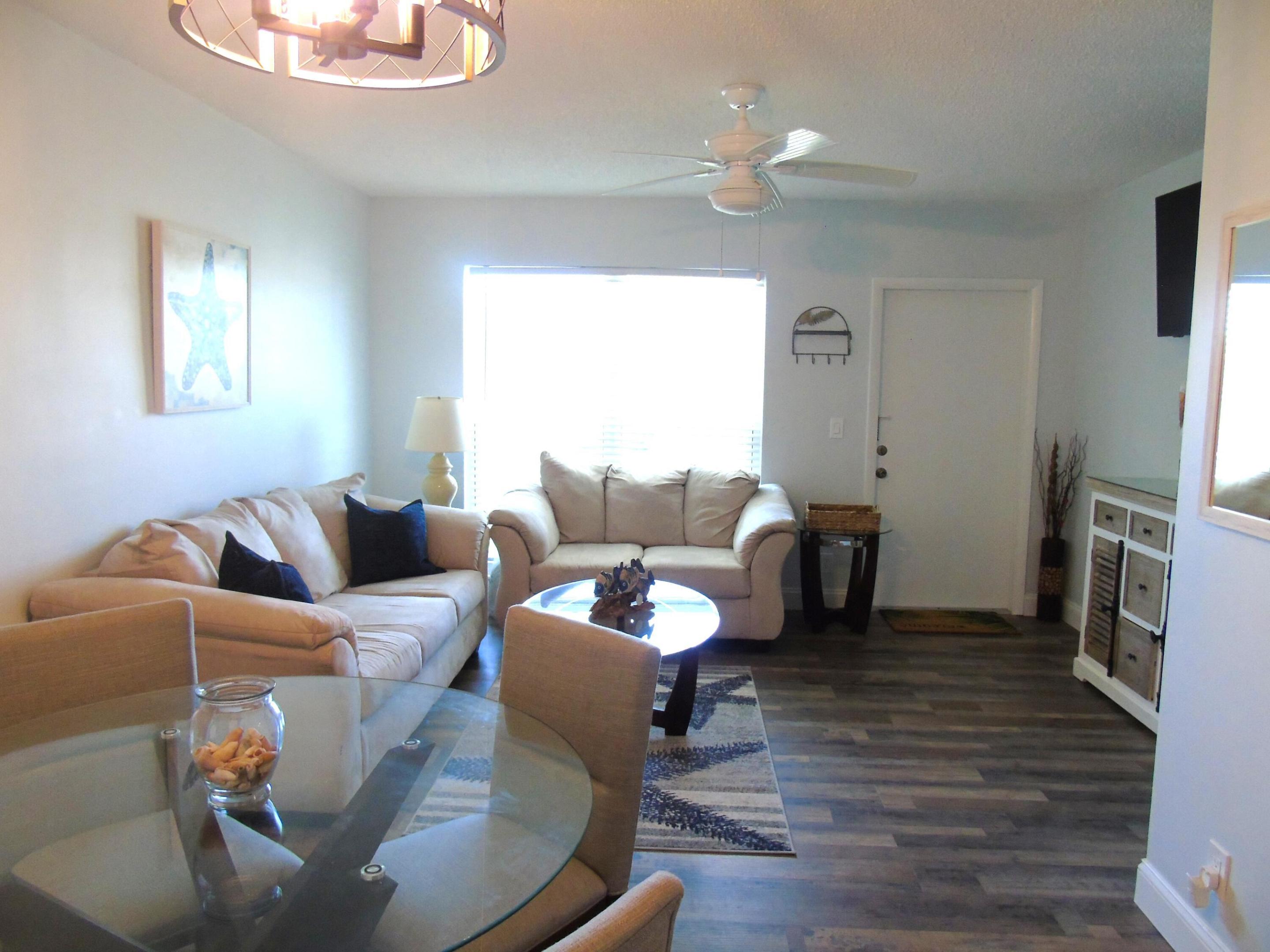 309 Circle Drive S Unit 204 — photo