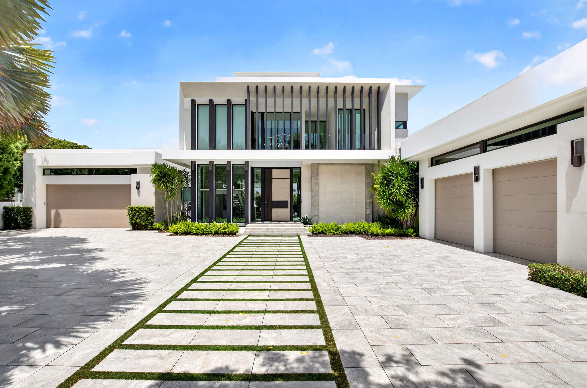 6960 Lake Estates Court — photo