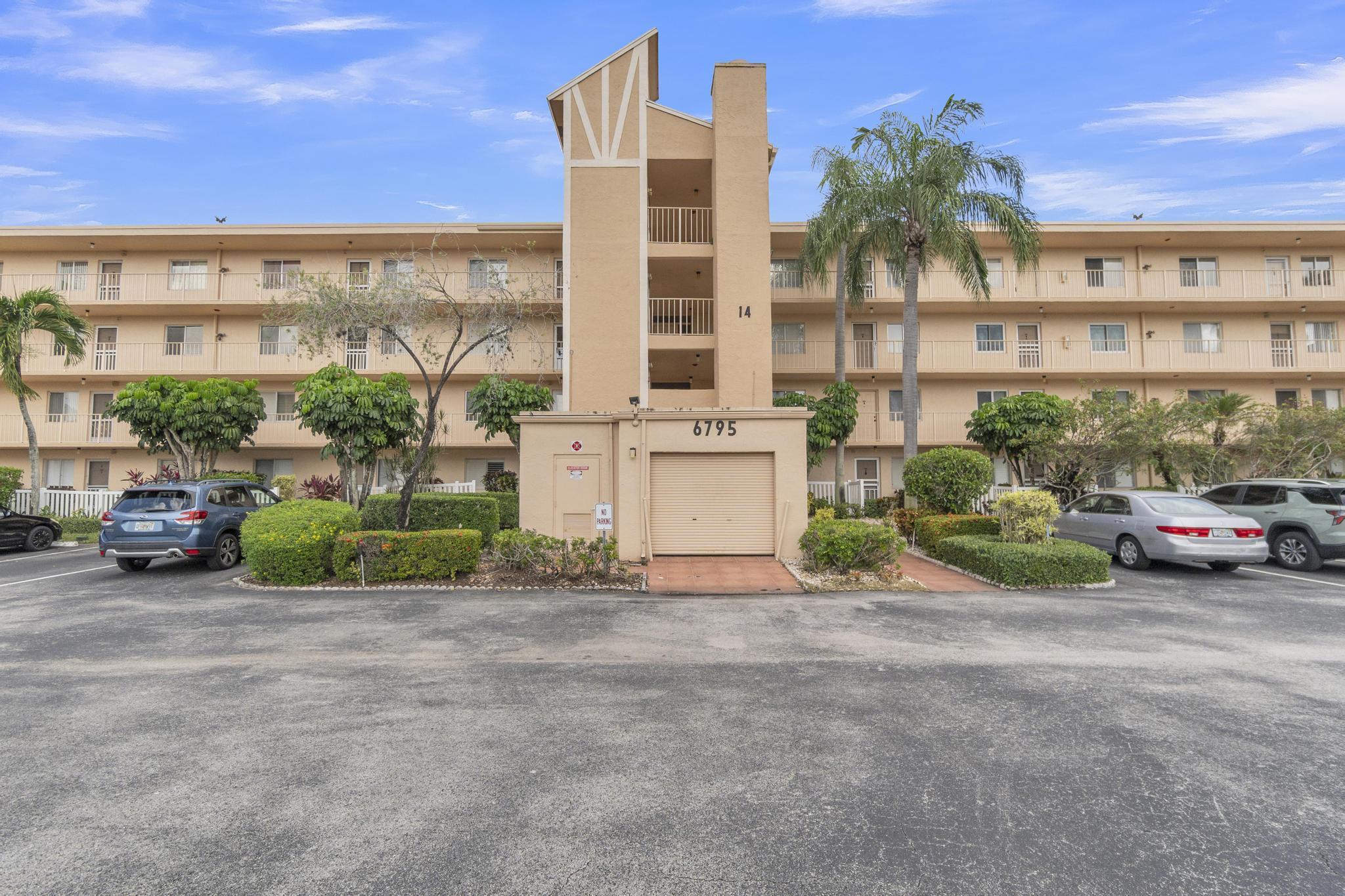 6795 Huntington Lane 306 — photo