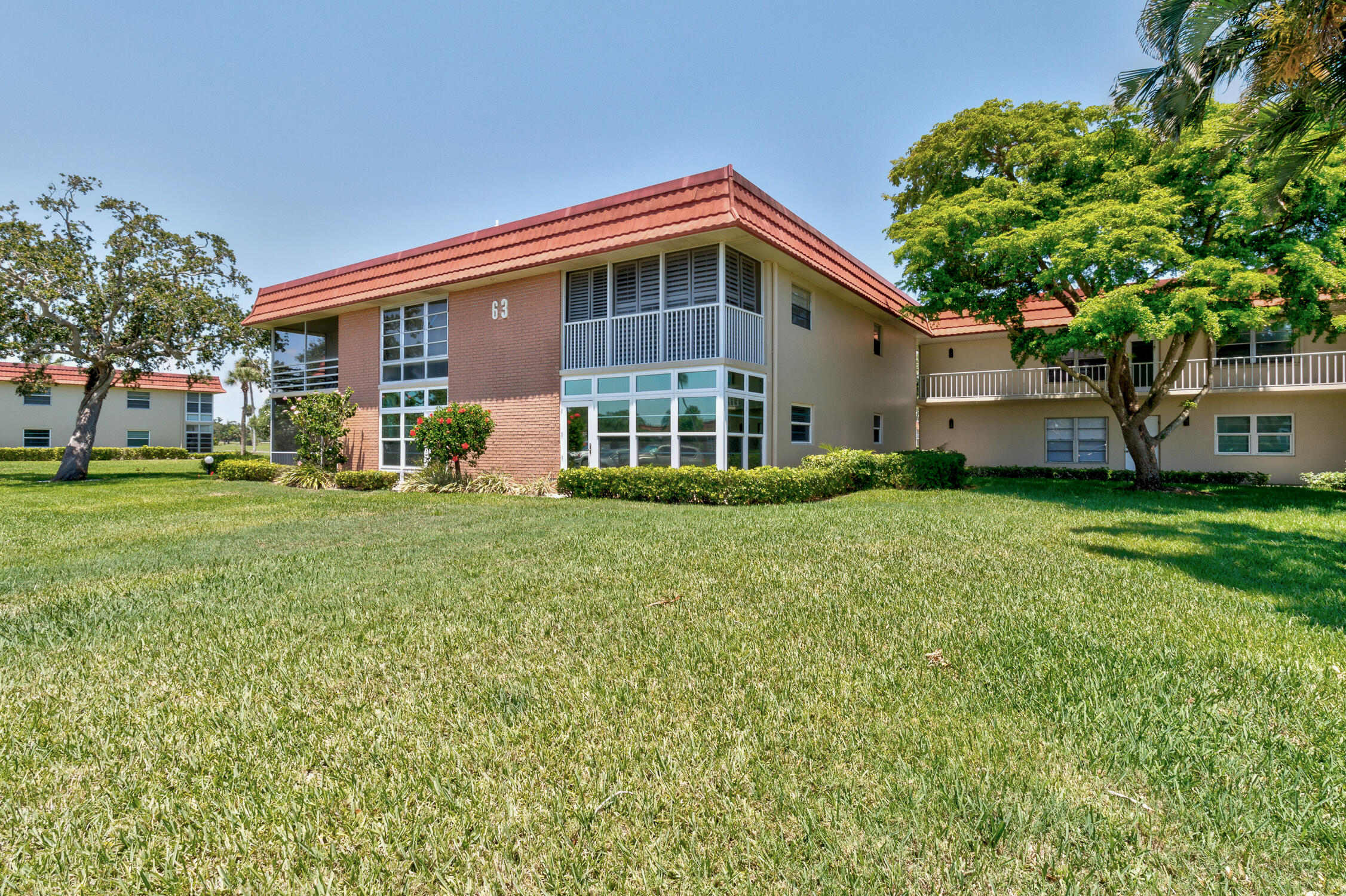 63 Woodland Drive 203/204 — photo