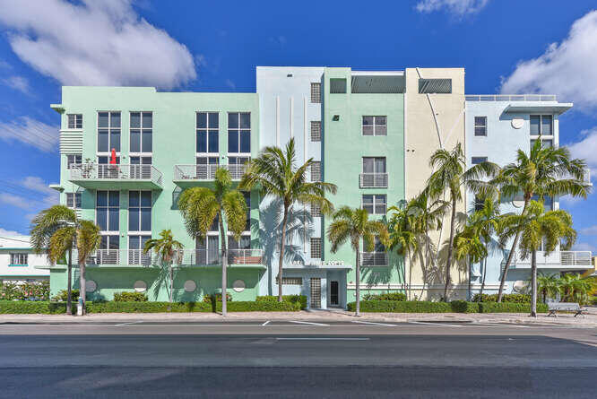 108 Lake Avenue 406 — photo