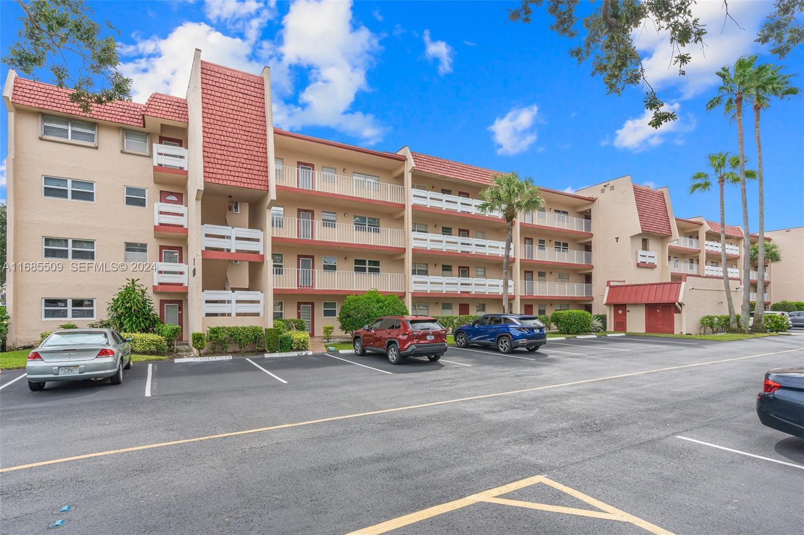 1015 Country Club Drive 307 — photo