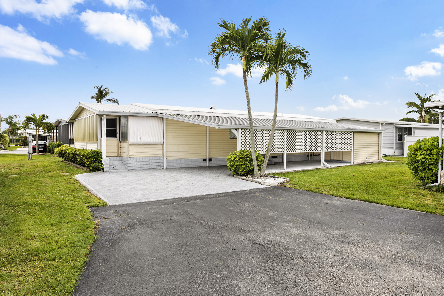 50018 Hacha Bay — photo