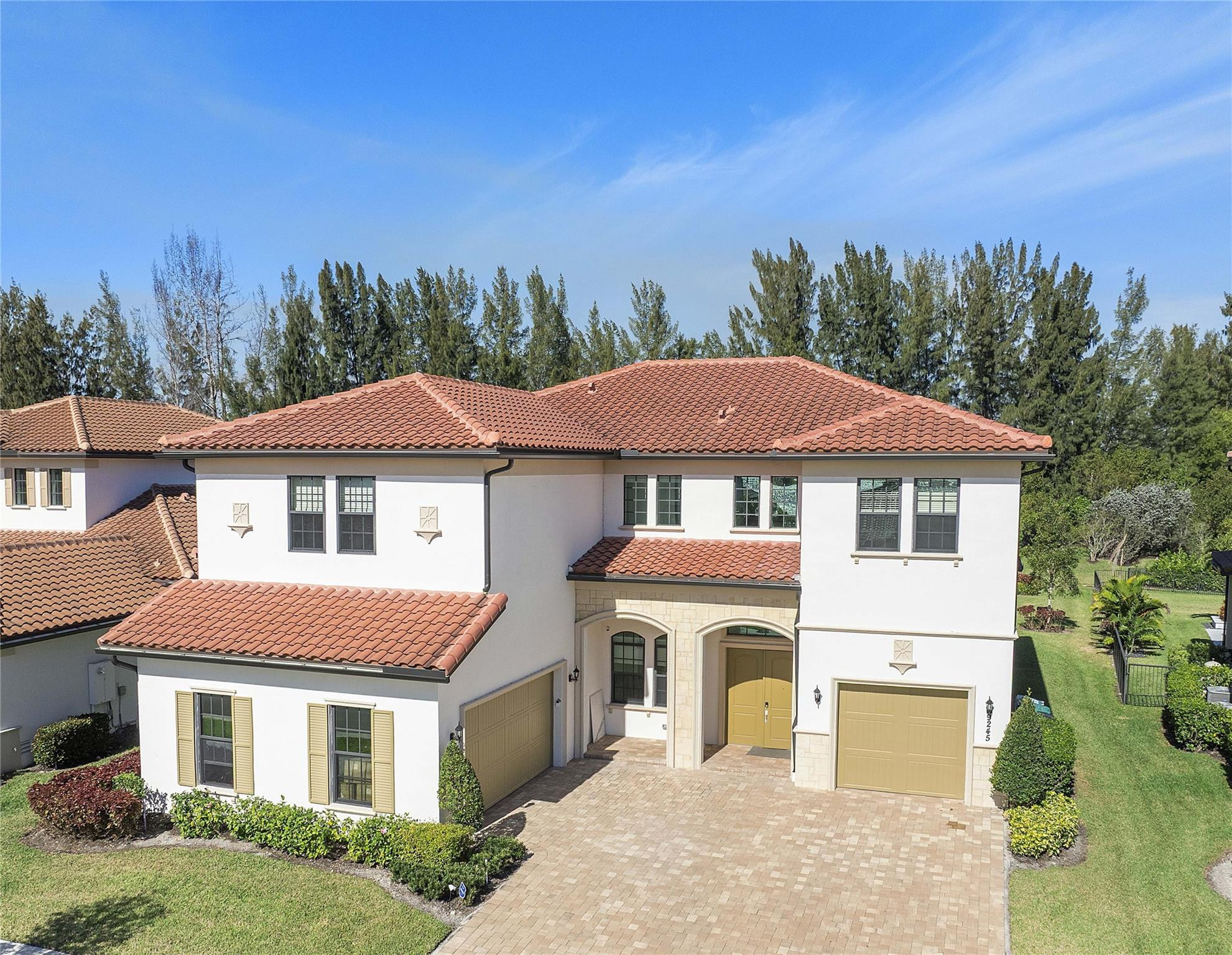 9245 W Parkland Bay Trail — photo