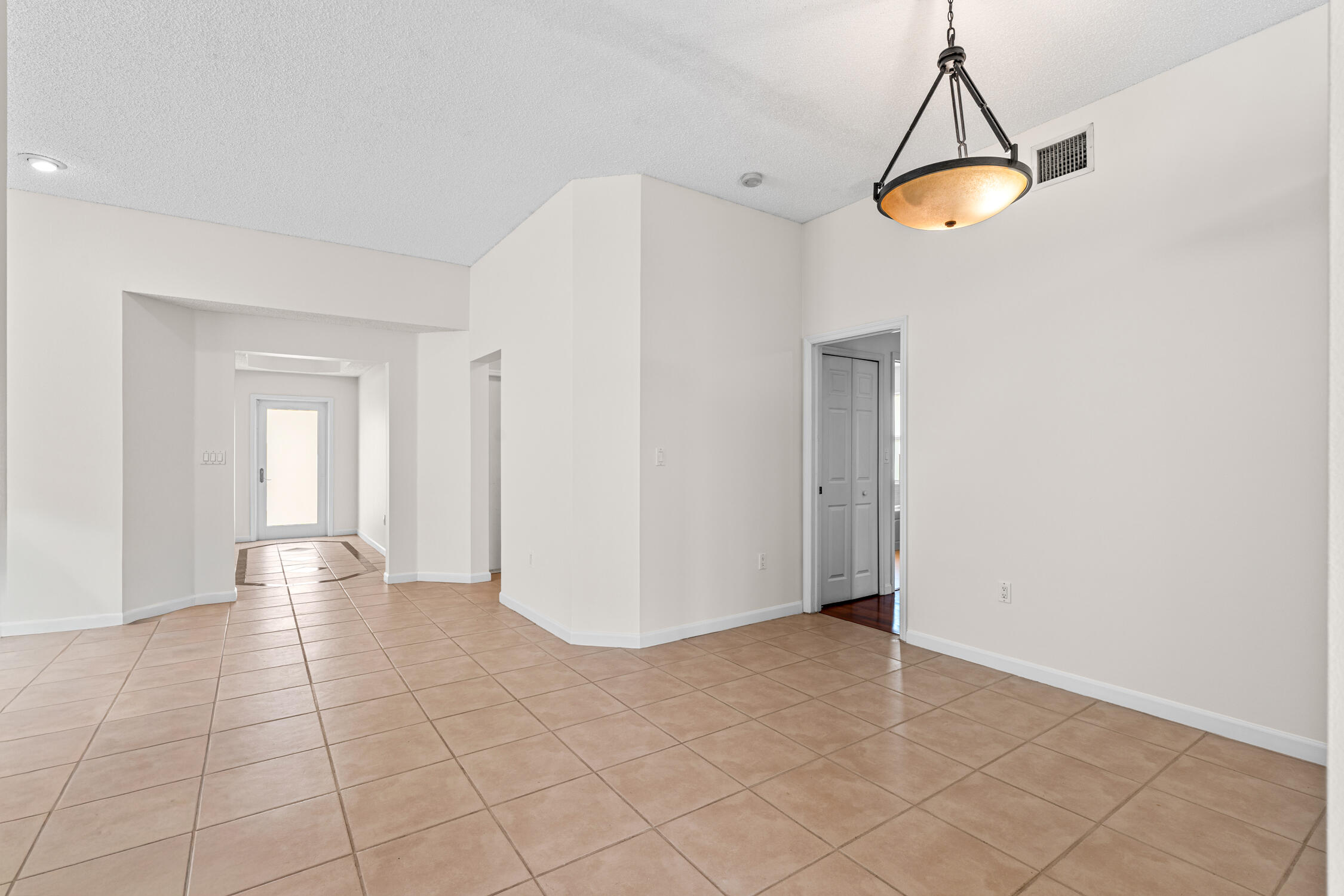 376 E Royal Cove Circle — photo