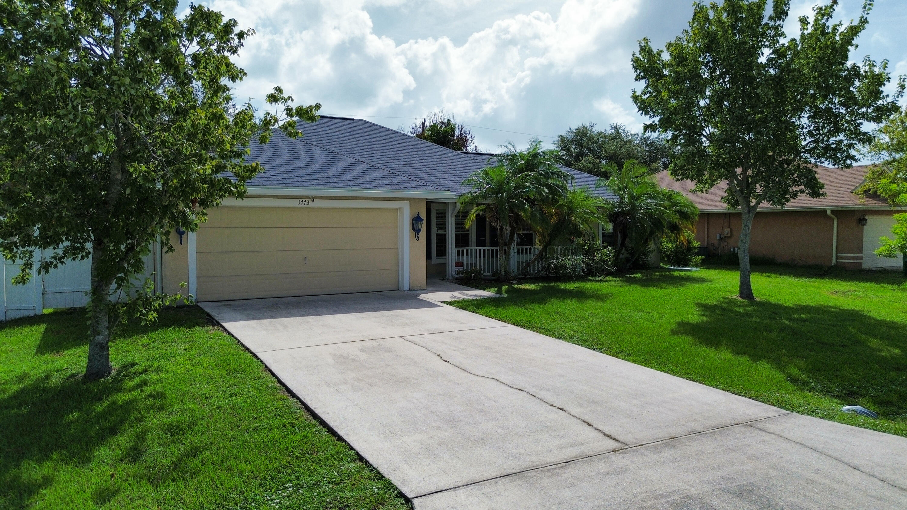 1773 SW Finch Lane — photo