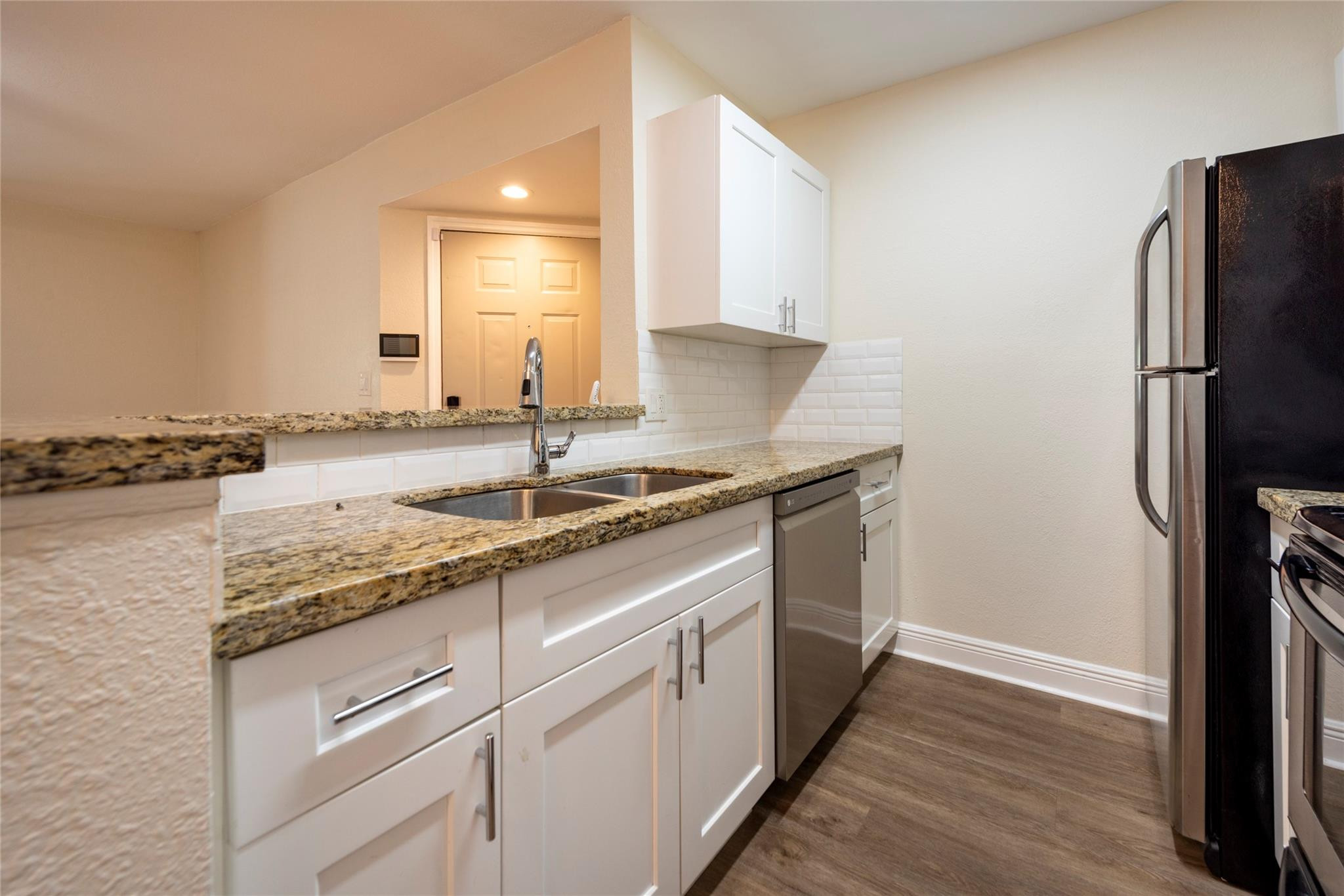 2906 S University Drive 10104 — photo