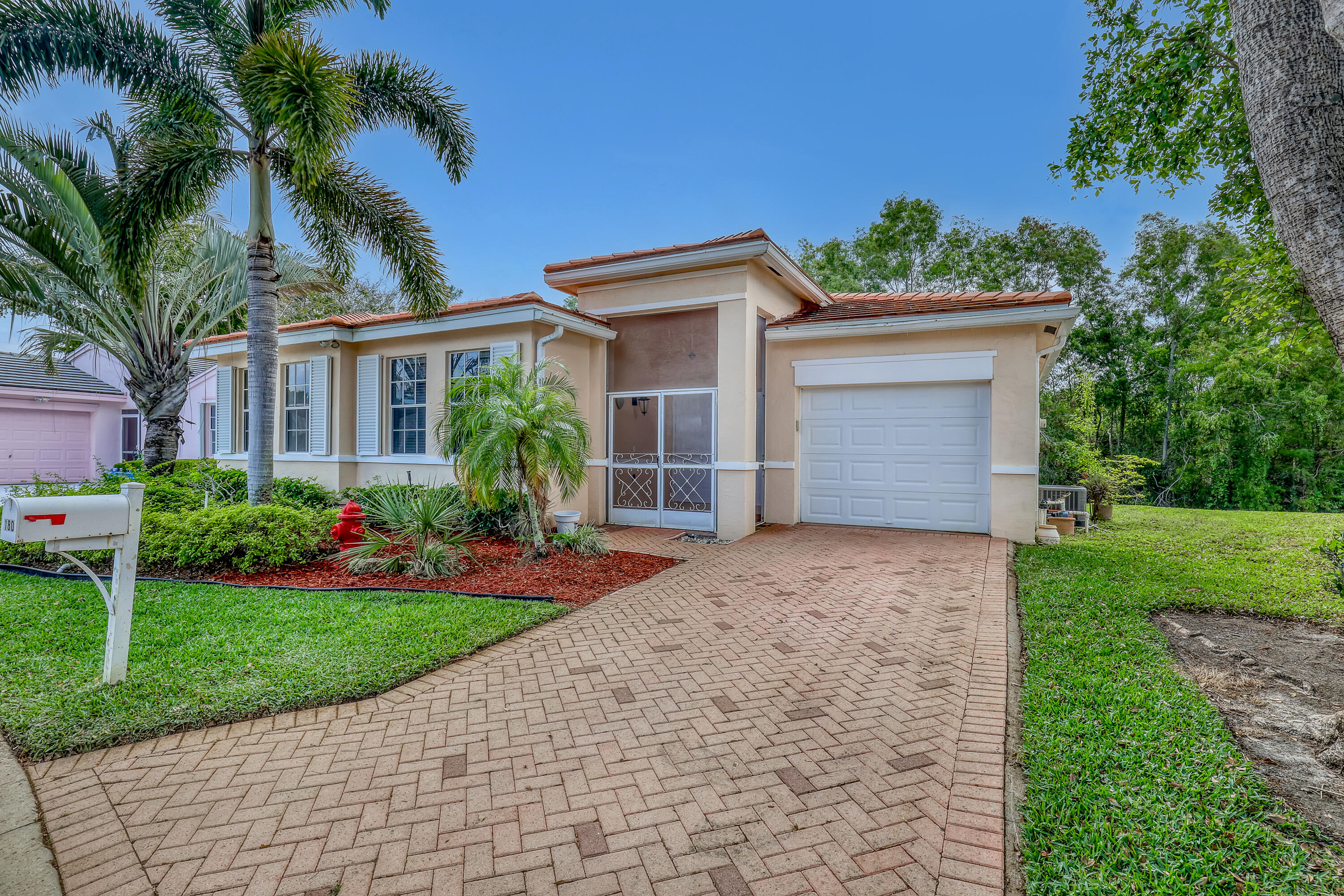 180 Caribe Court — photo