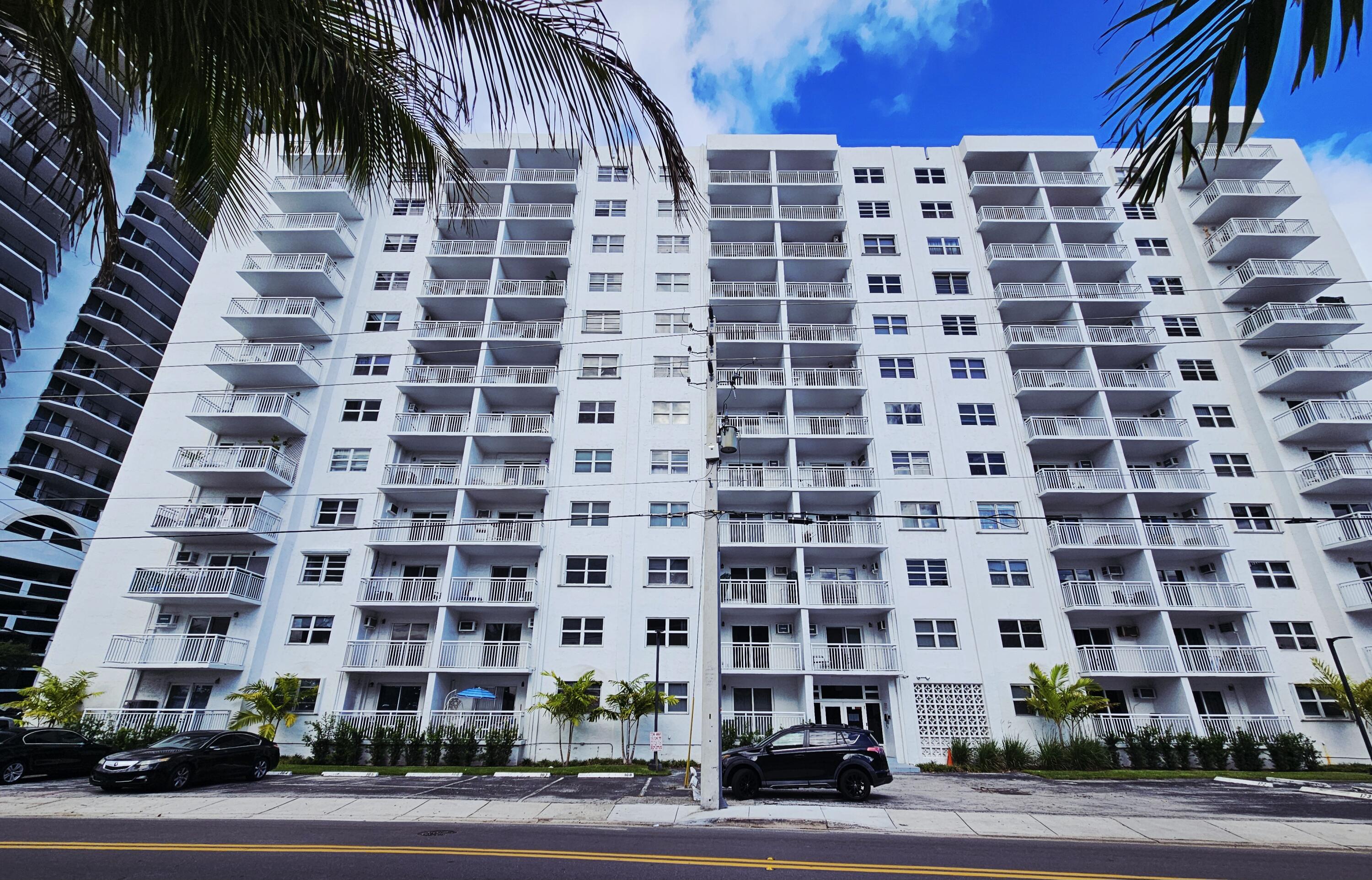200 S Birch Road 208 — photo