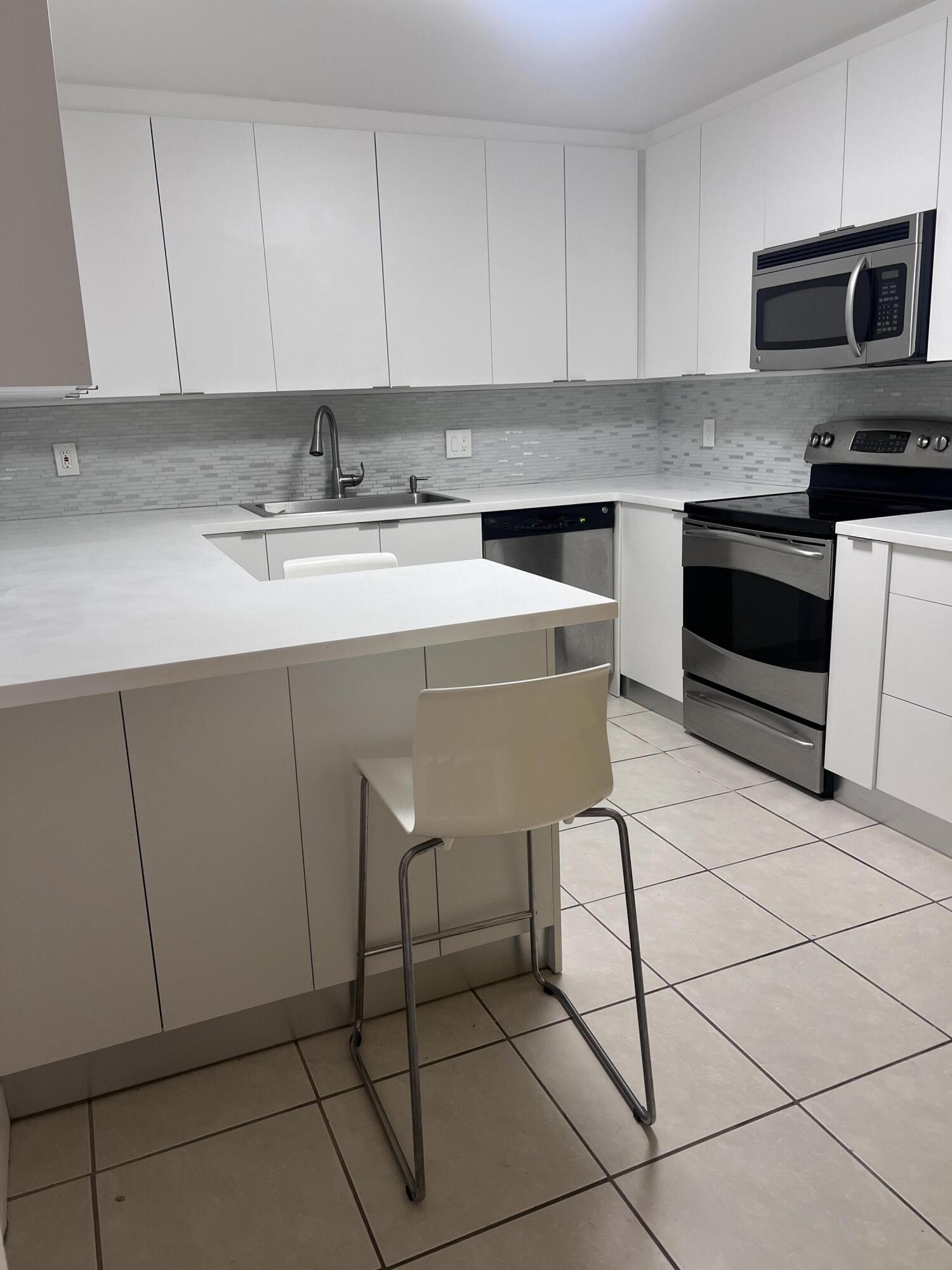 16300 Golf Club Road 216 — photo