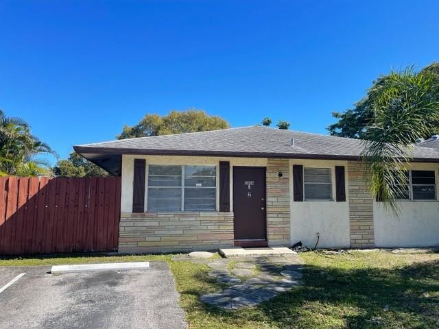 3004 NW 4th Terrace 2-141 — photo