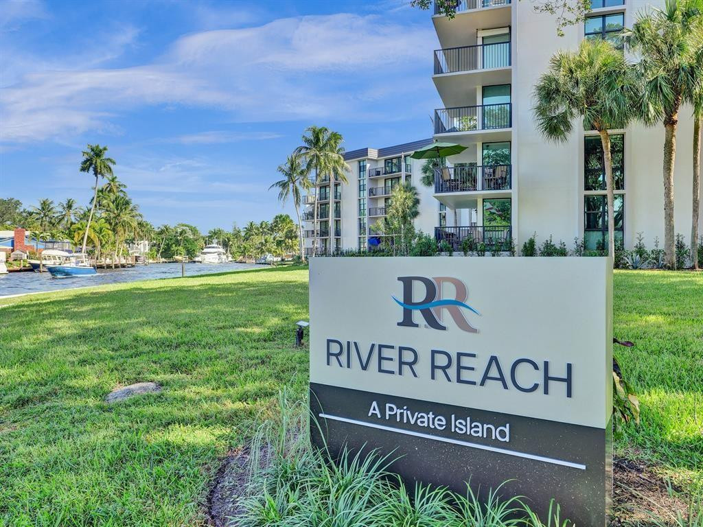 1301 River Reach Drive 514 — photo