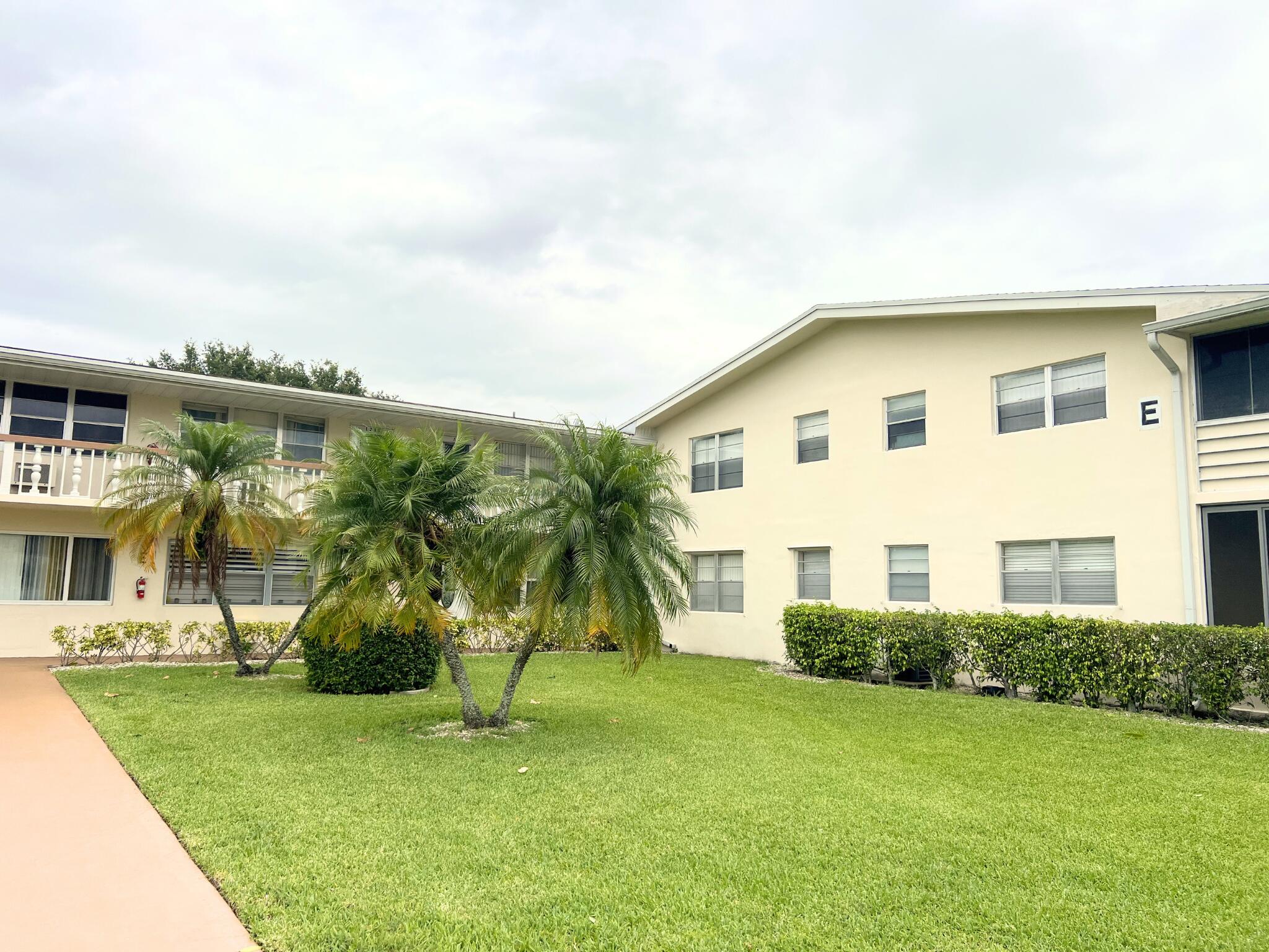 124 E Andover E 124 — photo