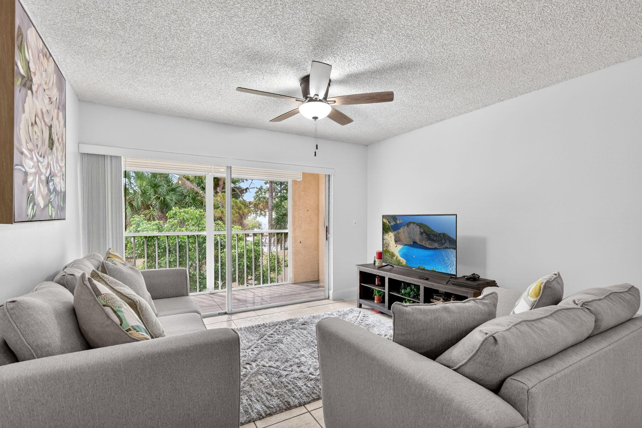 1548 SE Royal Green Circle 206 — photo