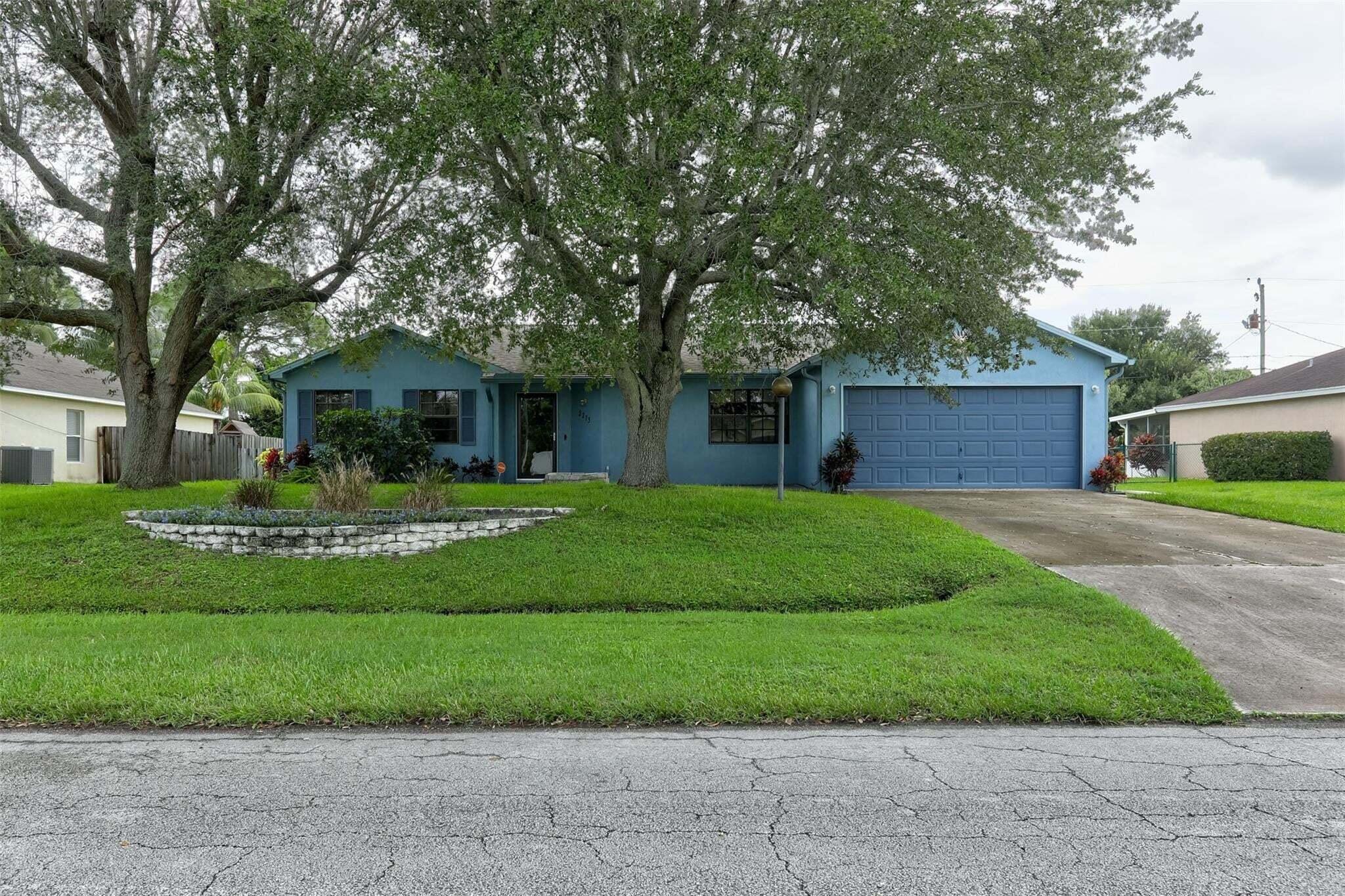 2273 SW Plymouth Street — photo