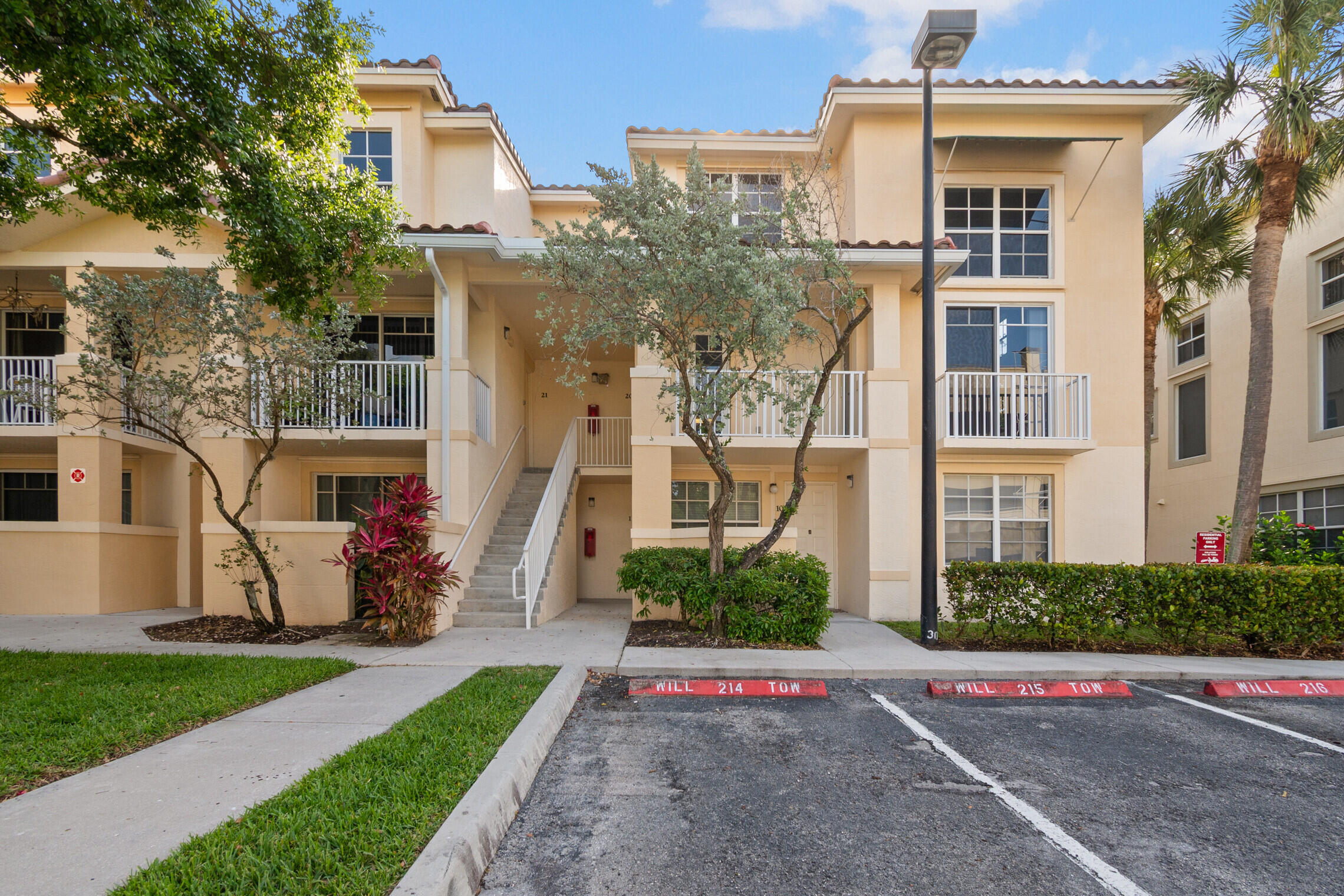 4822 Chancellor Drive 20 — photo
