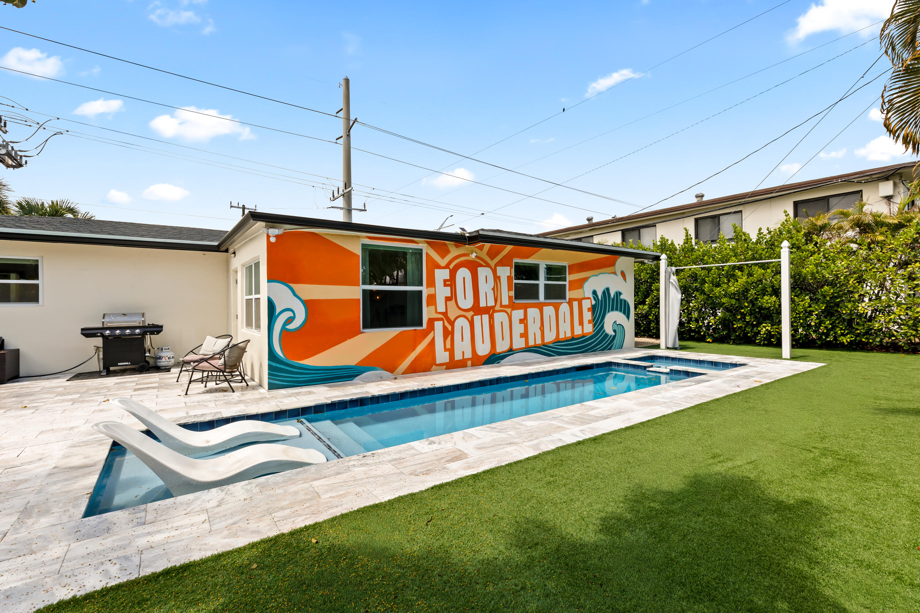 5530 NE 18th Avenue — photo