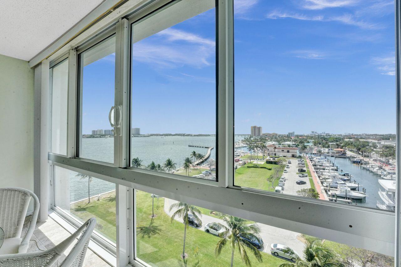 301 Lake Shore Drive 809 — photo