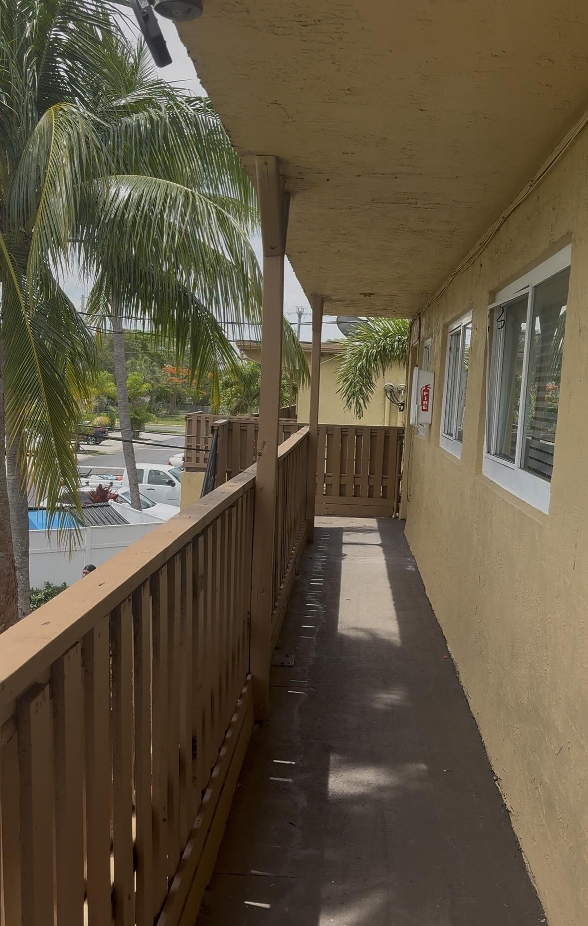 610 NW 7th Avenue — photo