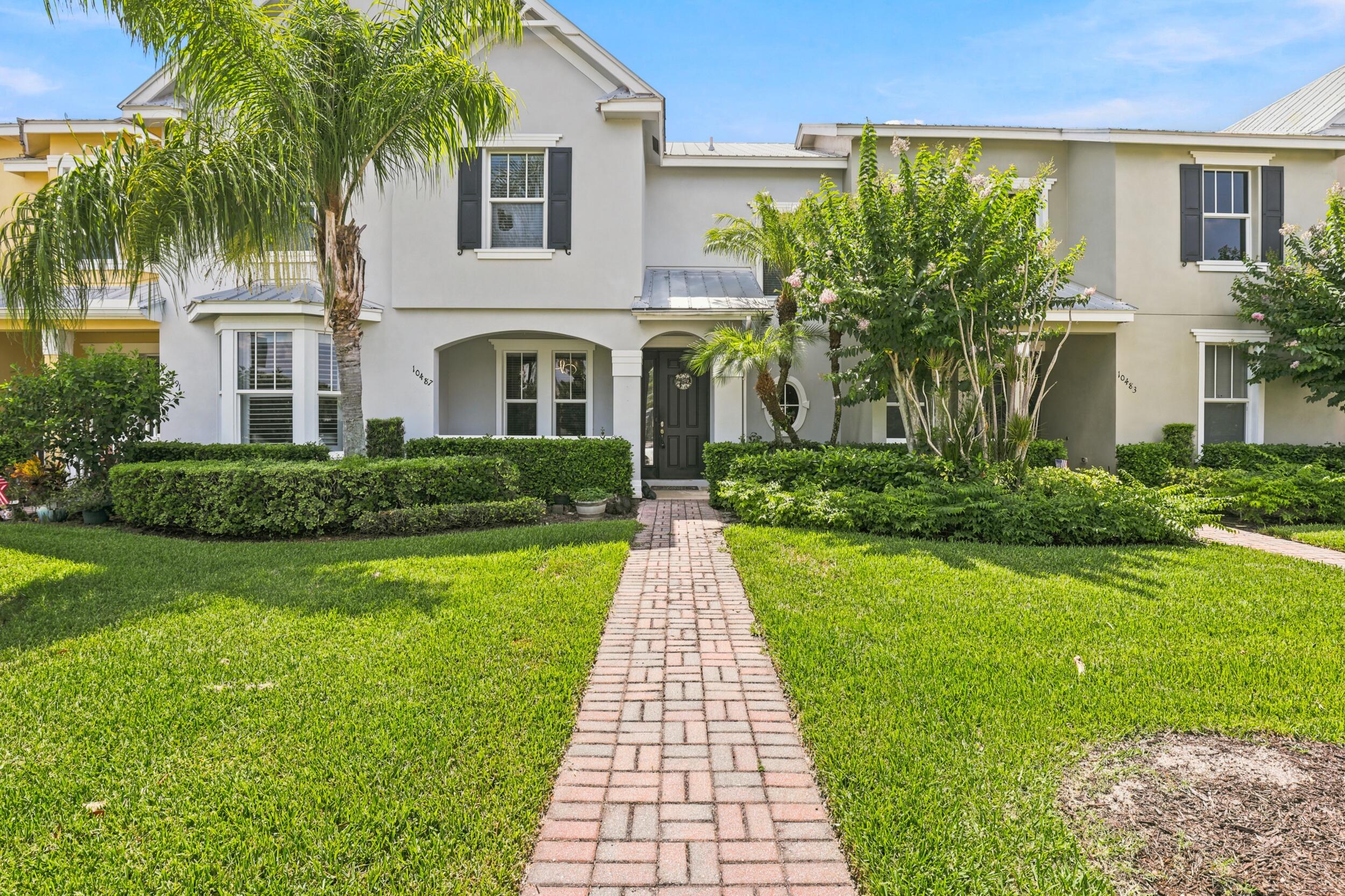 10487 SW West Park Avenue — photo