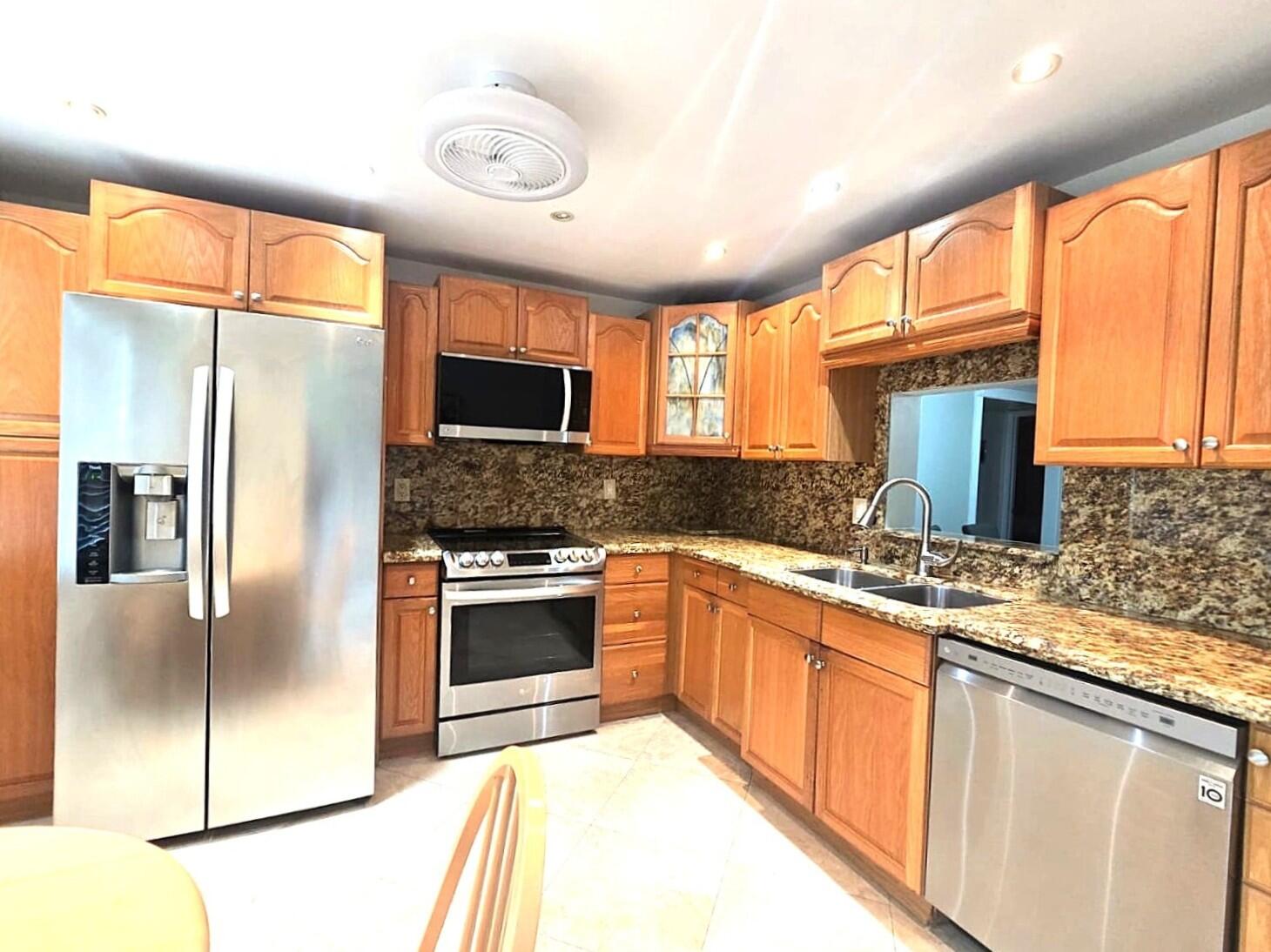 2402 Antigua Circle E3 — photo