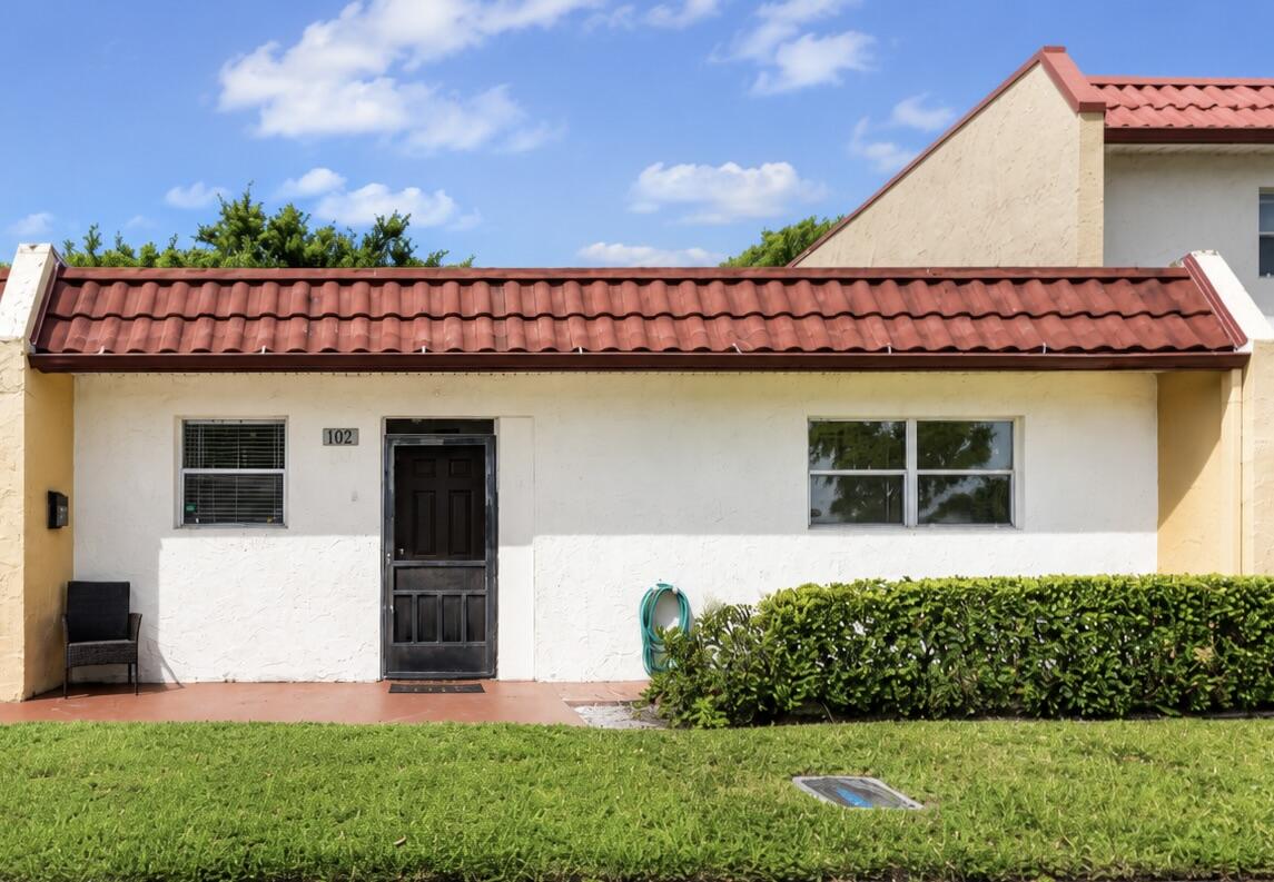 102 Lake Anne Drive — photo