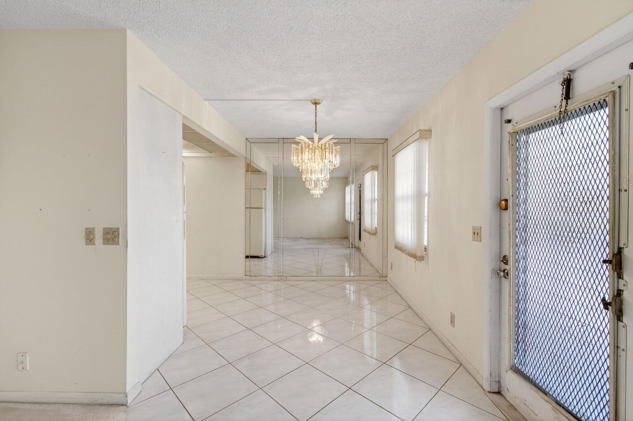 3044 Lincoln C — photo