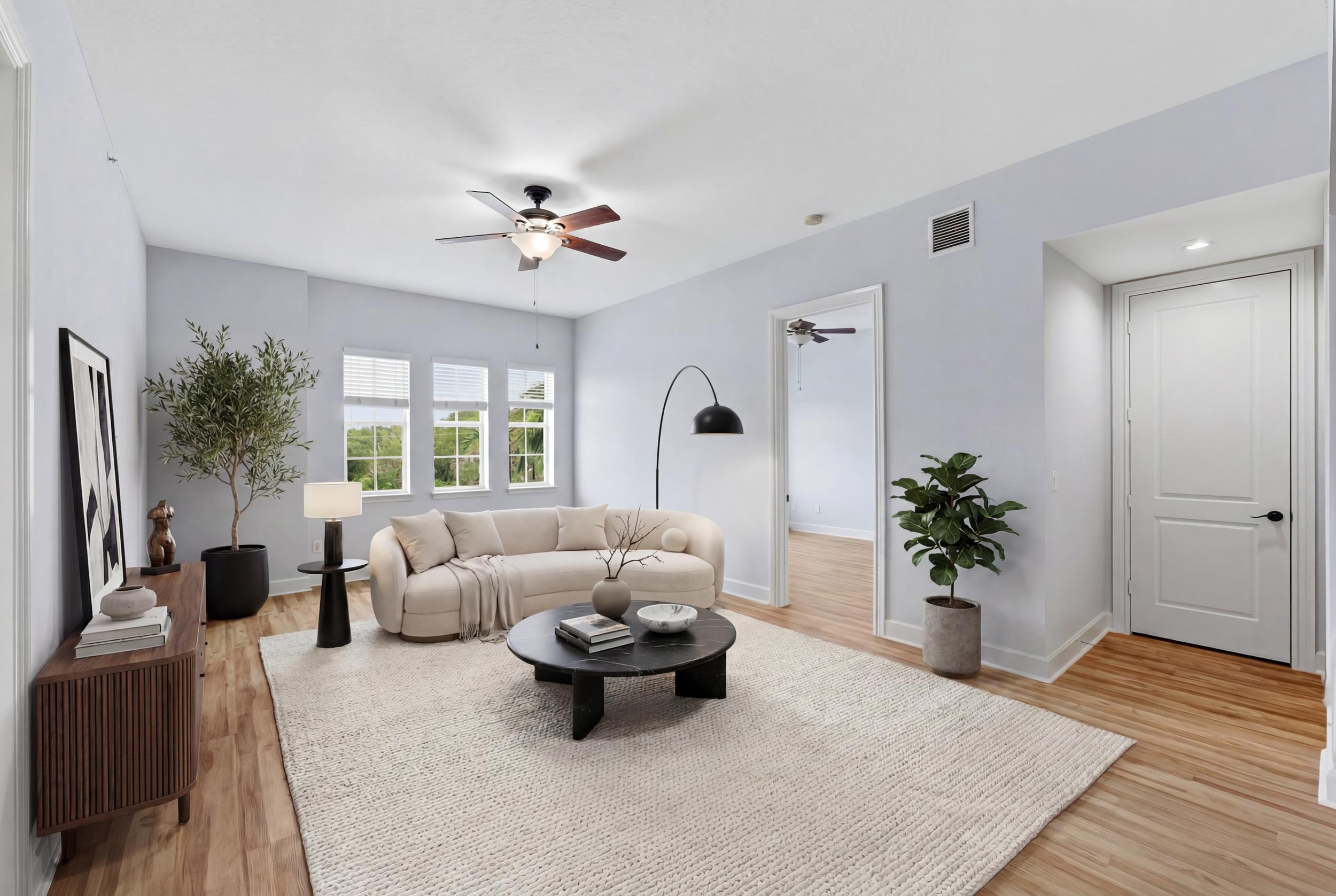 200 NE 2nd Avenue 316 — photo