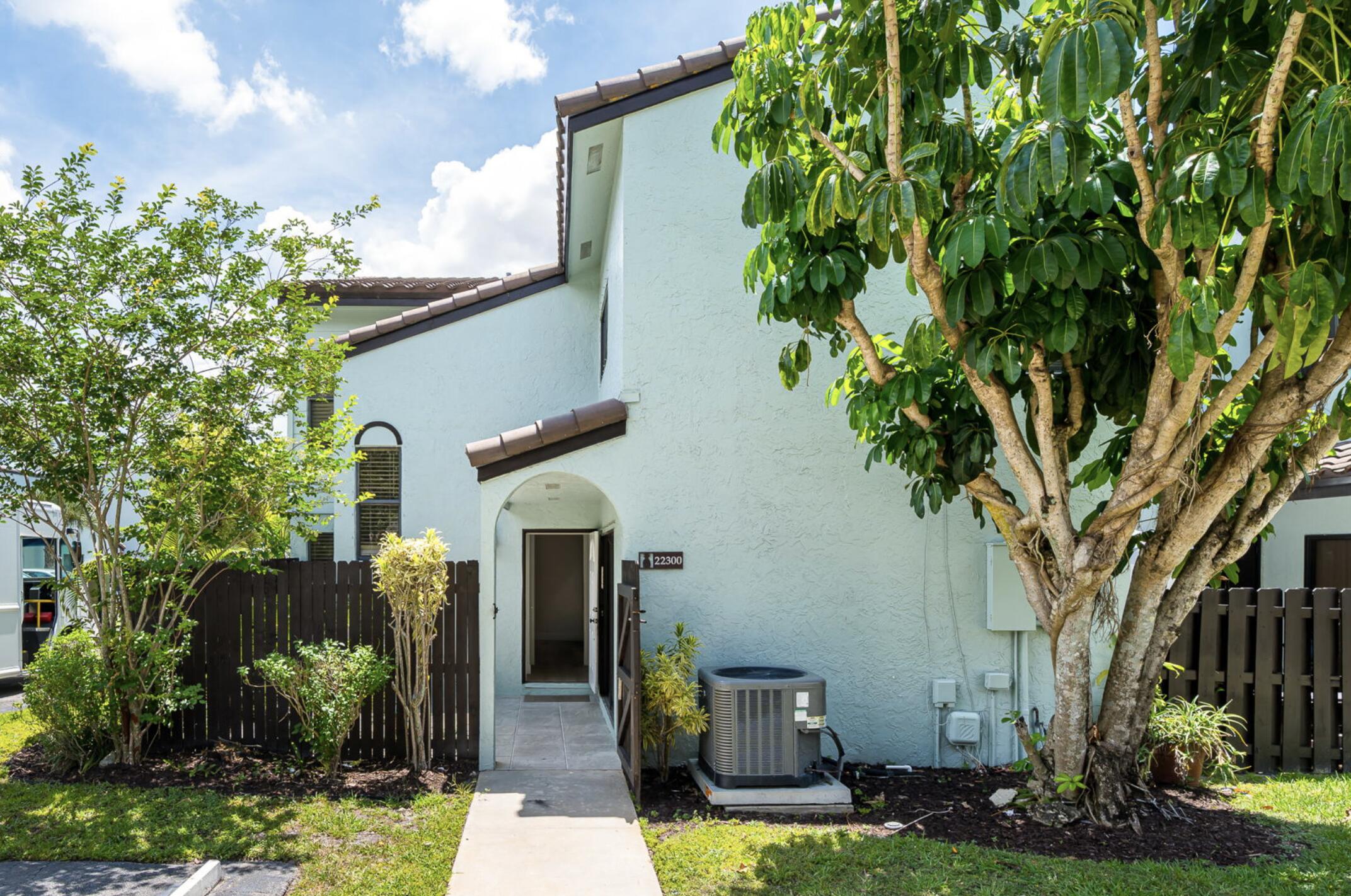 22300 Pineapple Walk Drive — photo