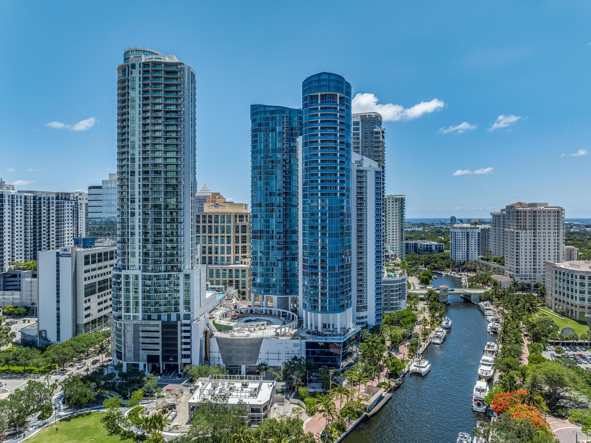 333 Las Olas Way 4206 — photo