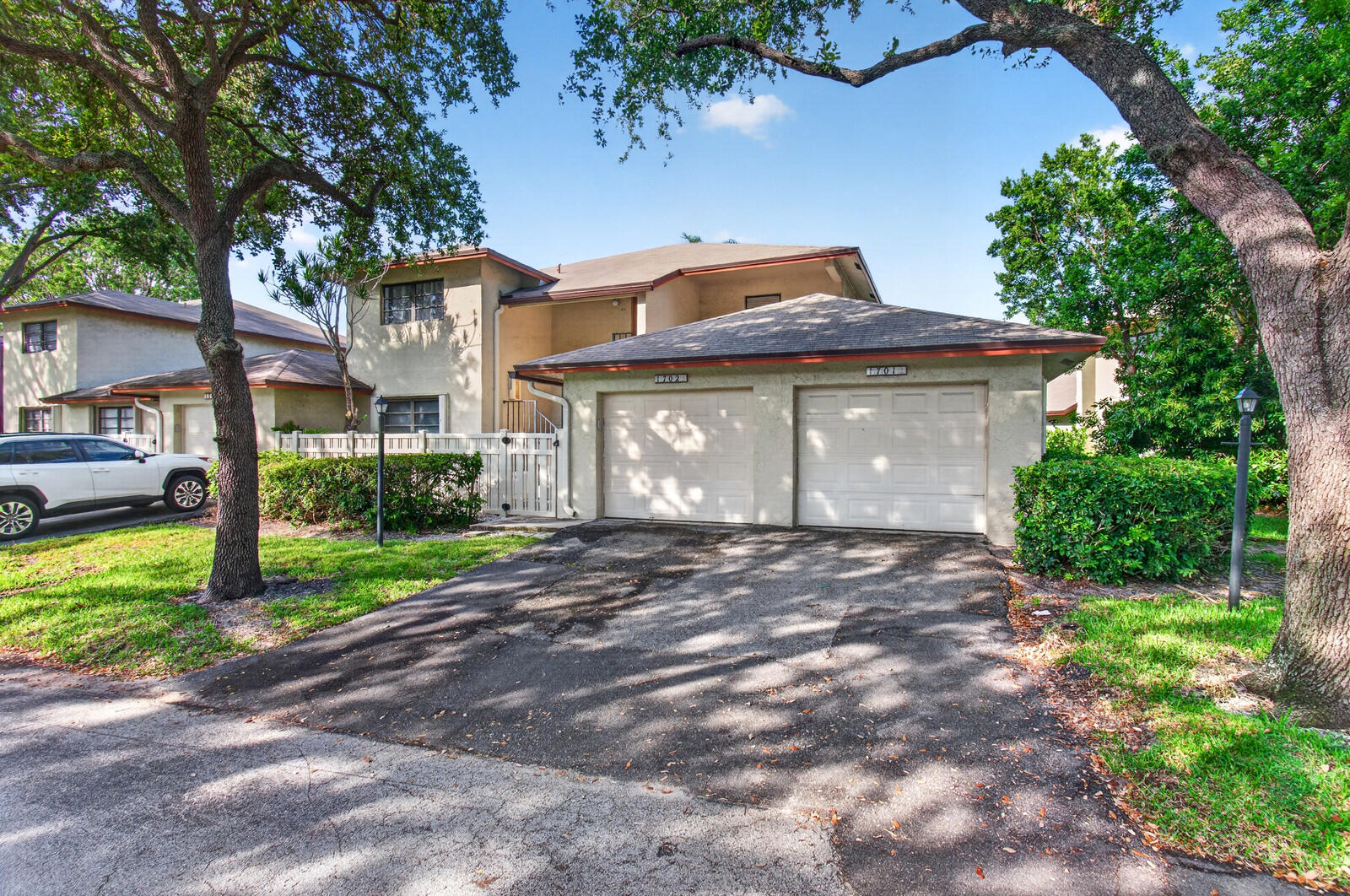 3951 NE 19th Road 1701 — photo