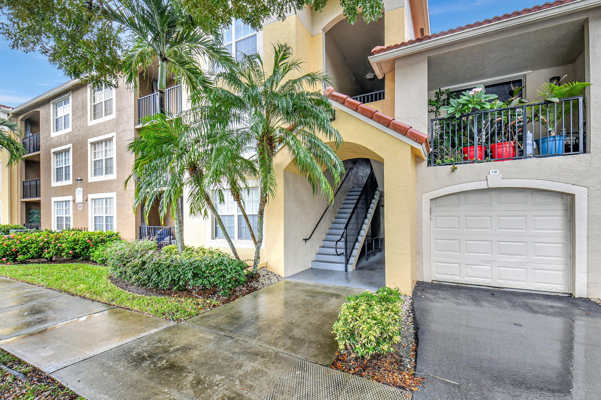 15065 Michelangelo Boulevard 305 — photo