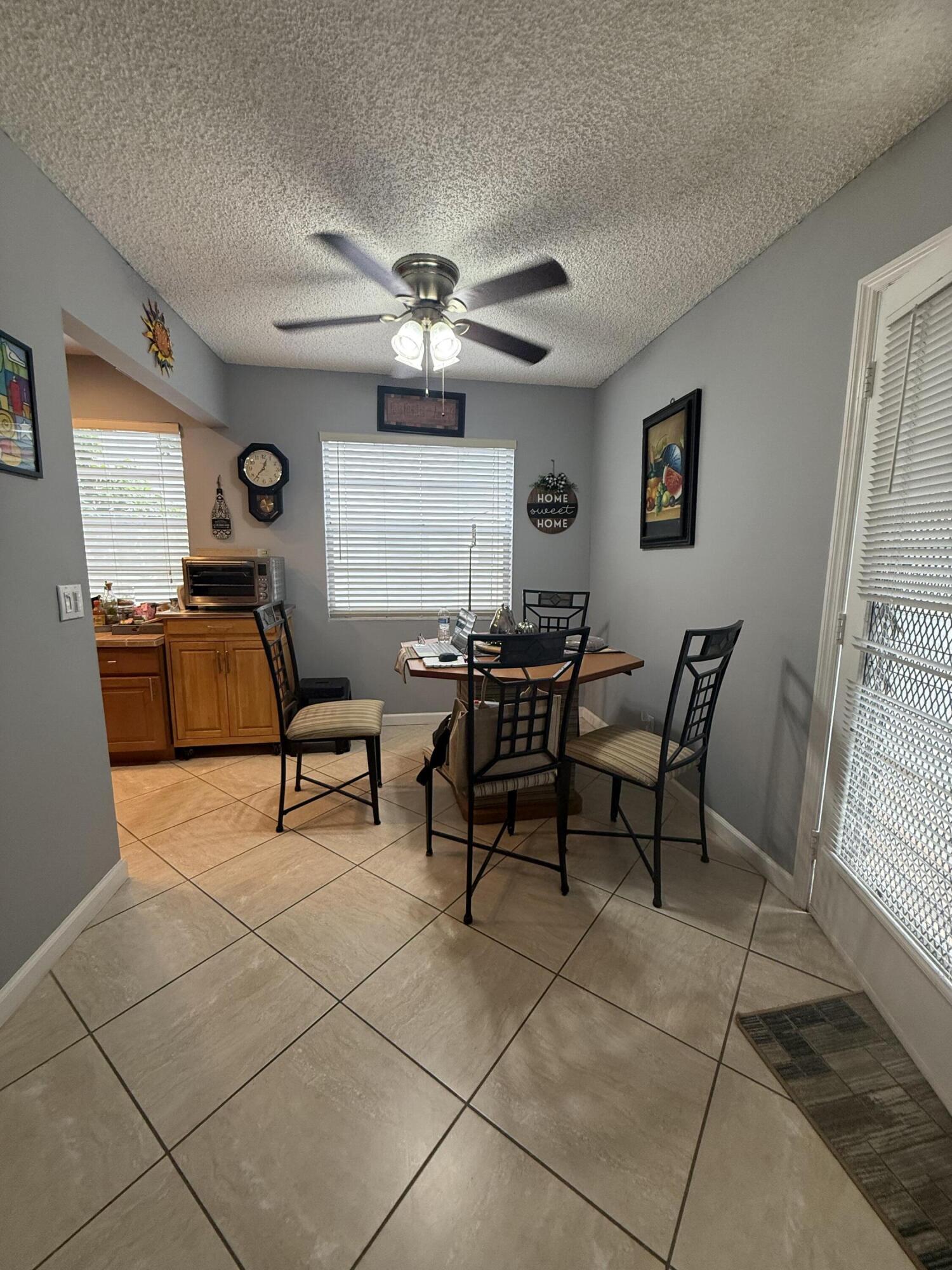 462 Normandy J — photo