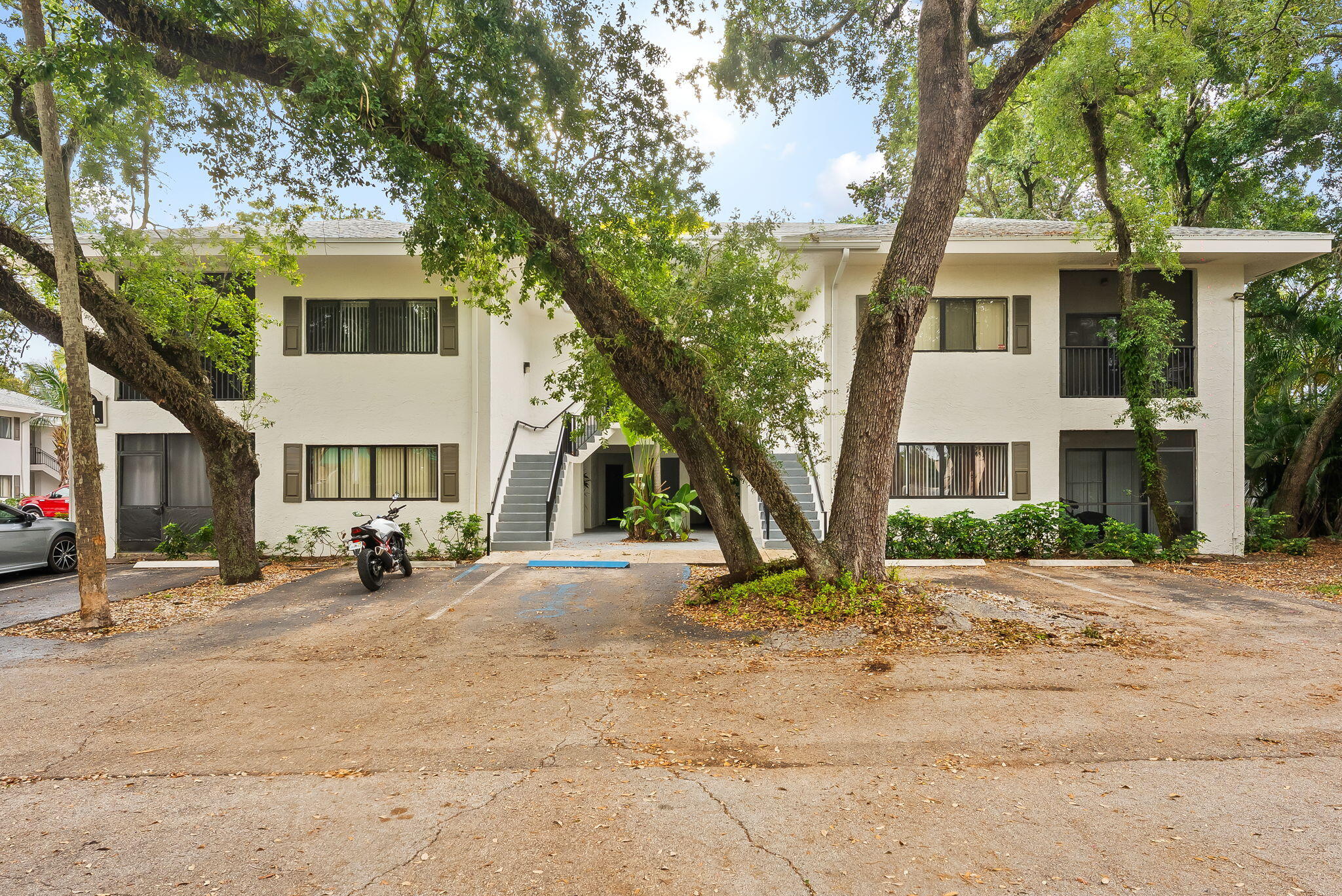 2550 SW 18th Terrace 2103 — photo